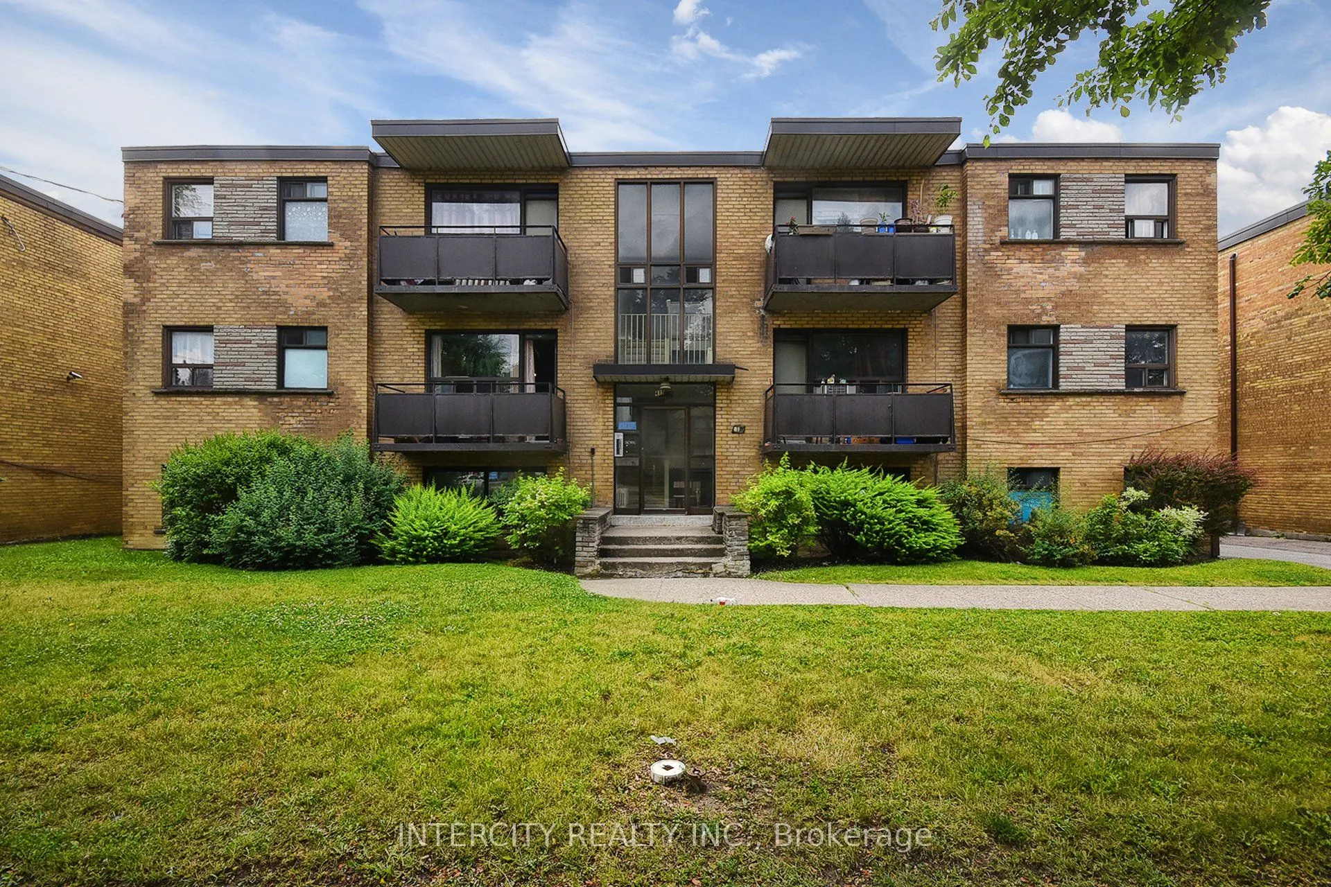 415 Wilson Avenue