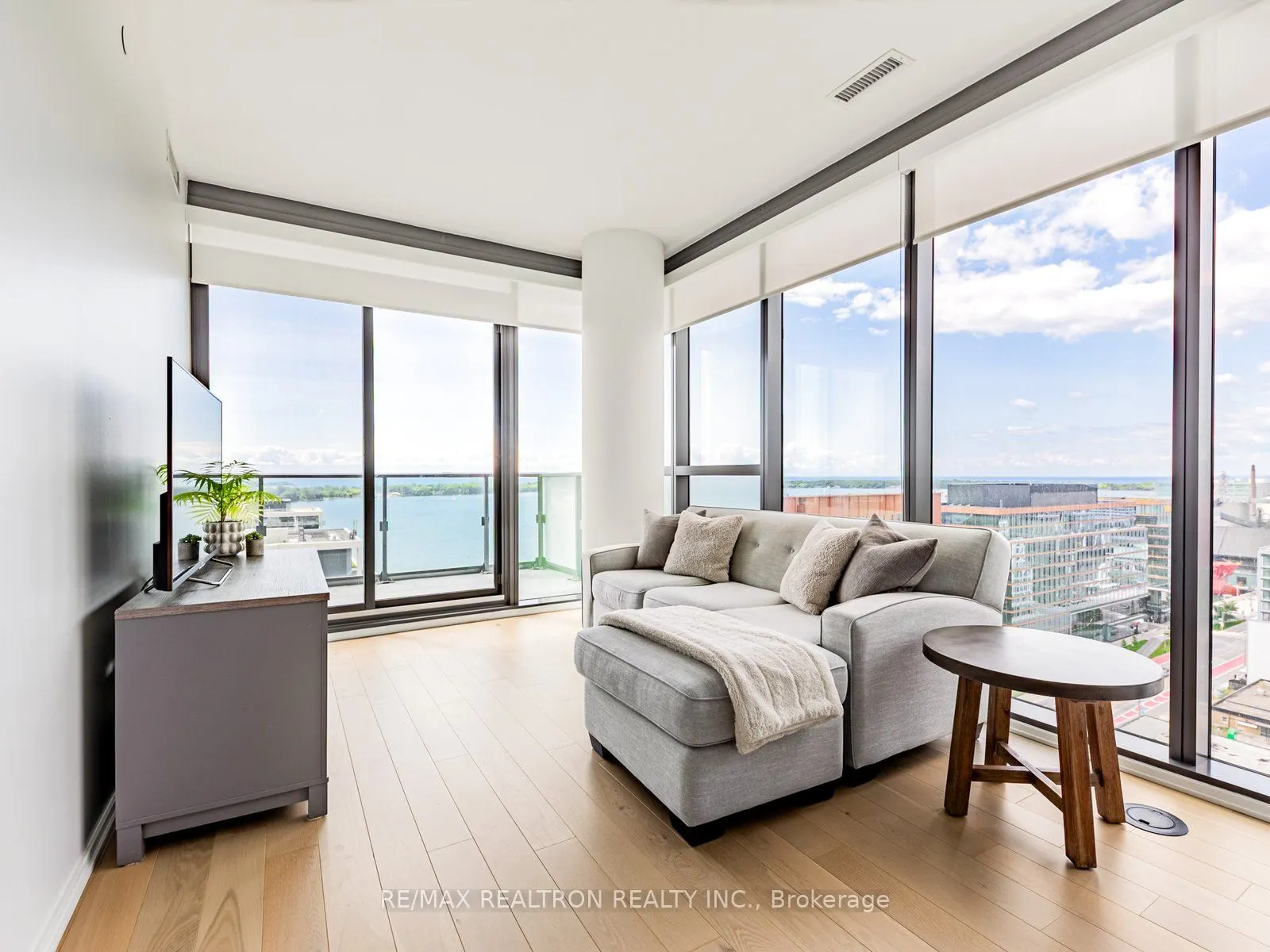 16 Bonnycastle Street, #1709