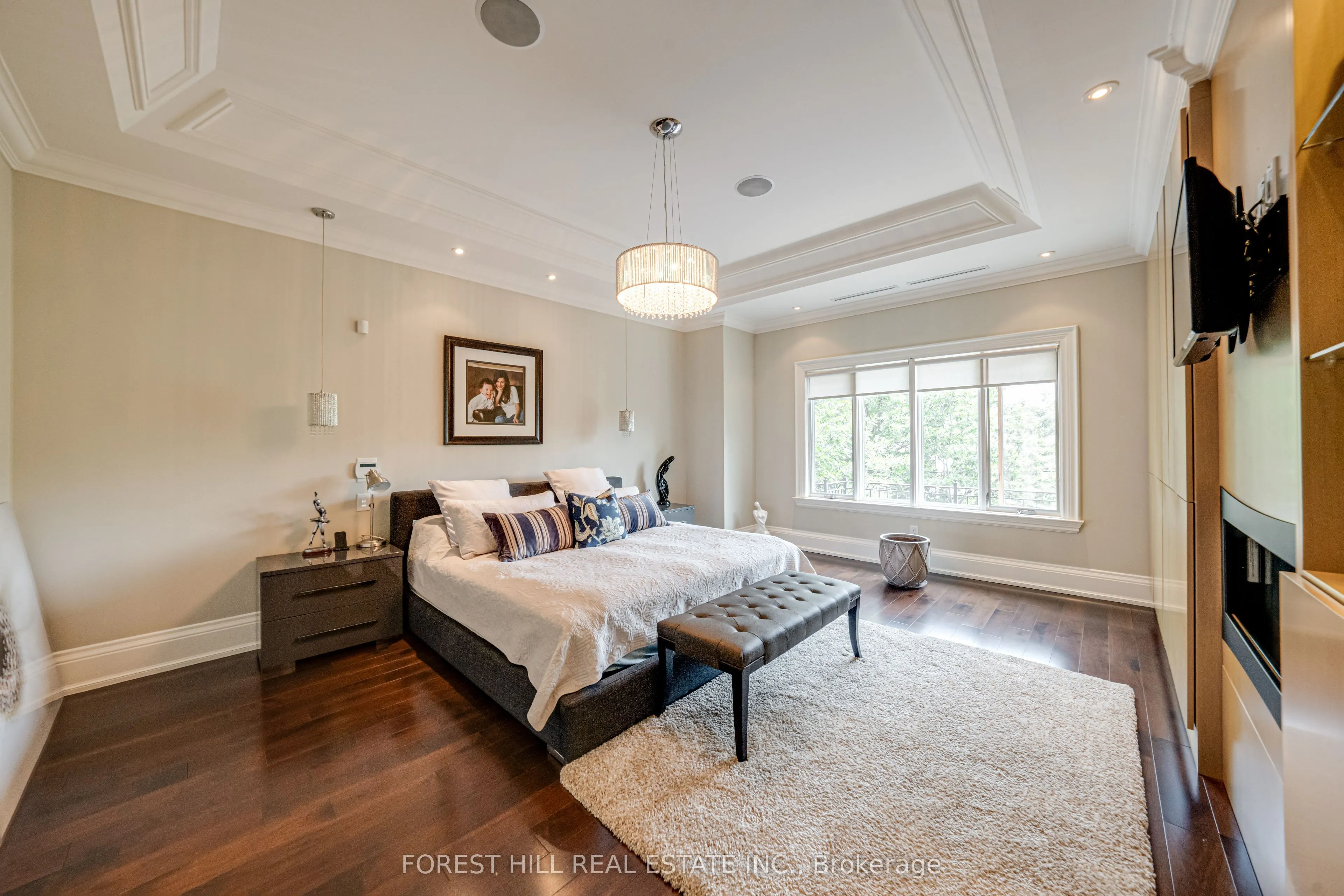 669 Bedford Park Avenue