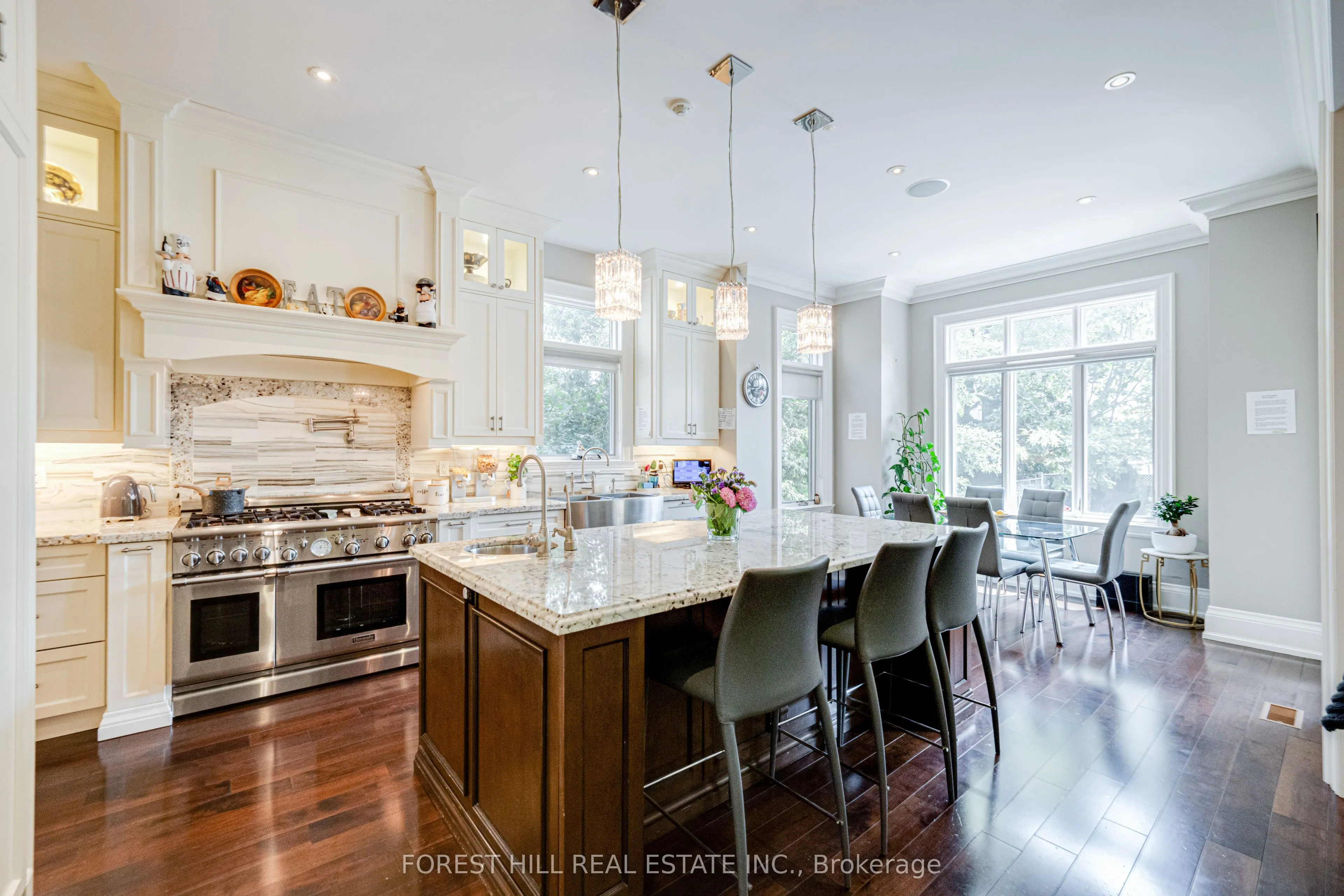 669 Bedford Park Avenue