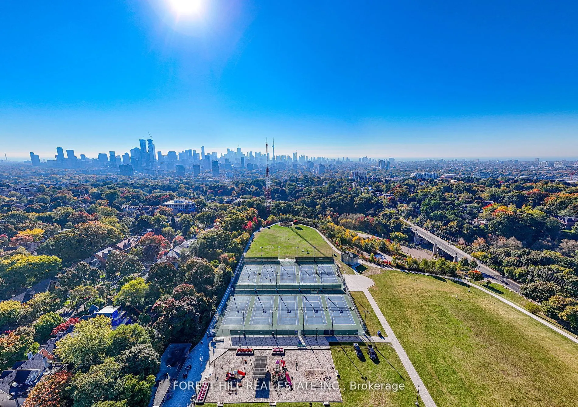 501 St Clair Avenue W, #1907