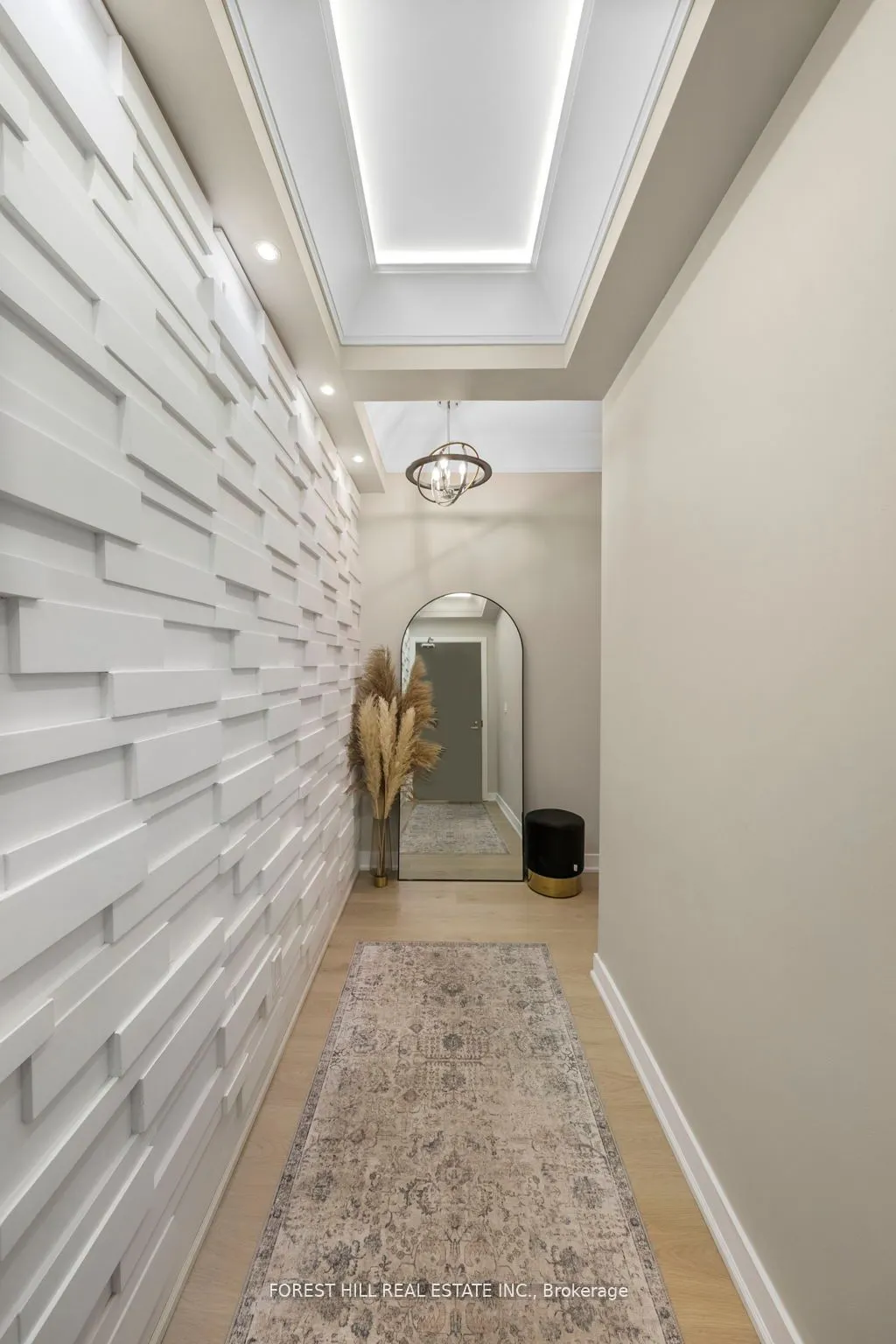 501 St Clair Avenue W, #1907