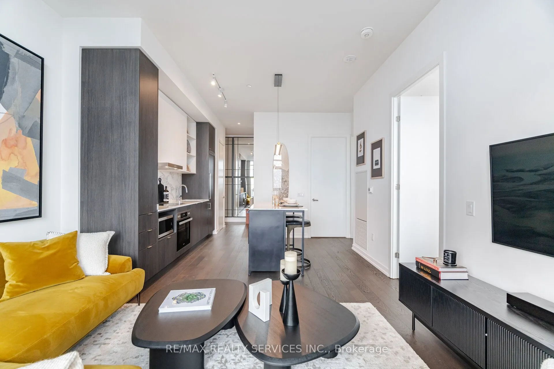 138 Downes Street, #PH103