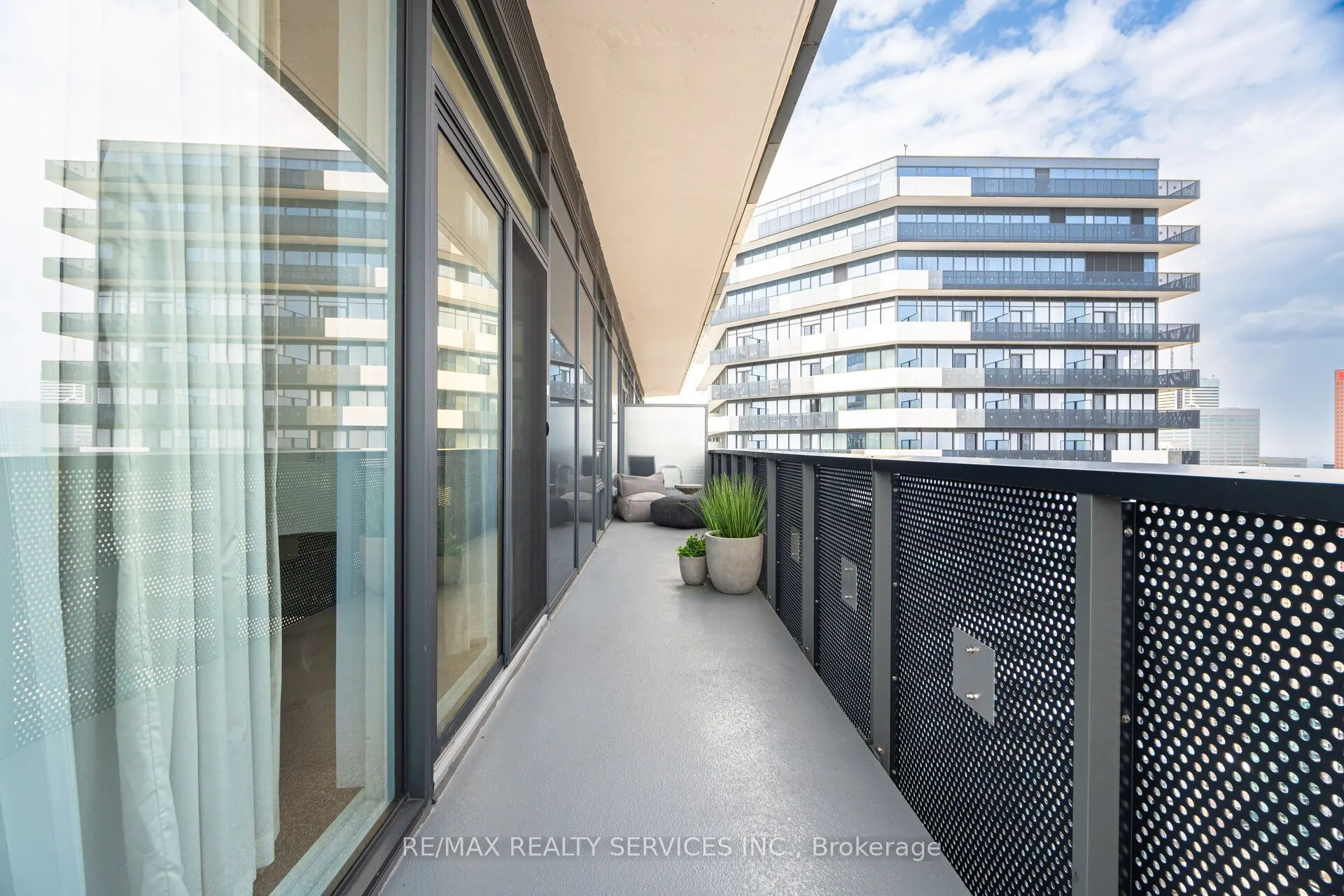 138 Downes Street, #PH103