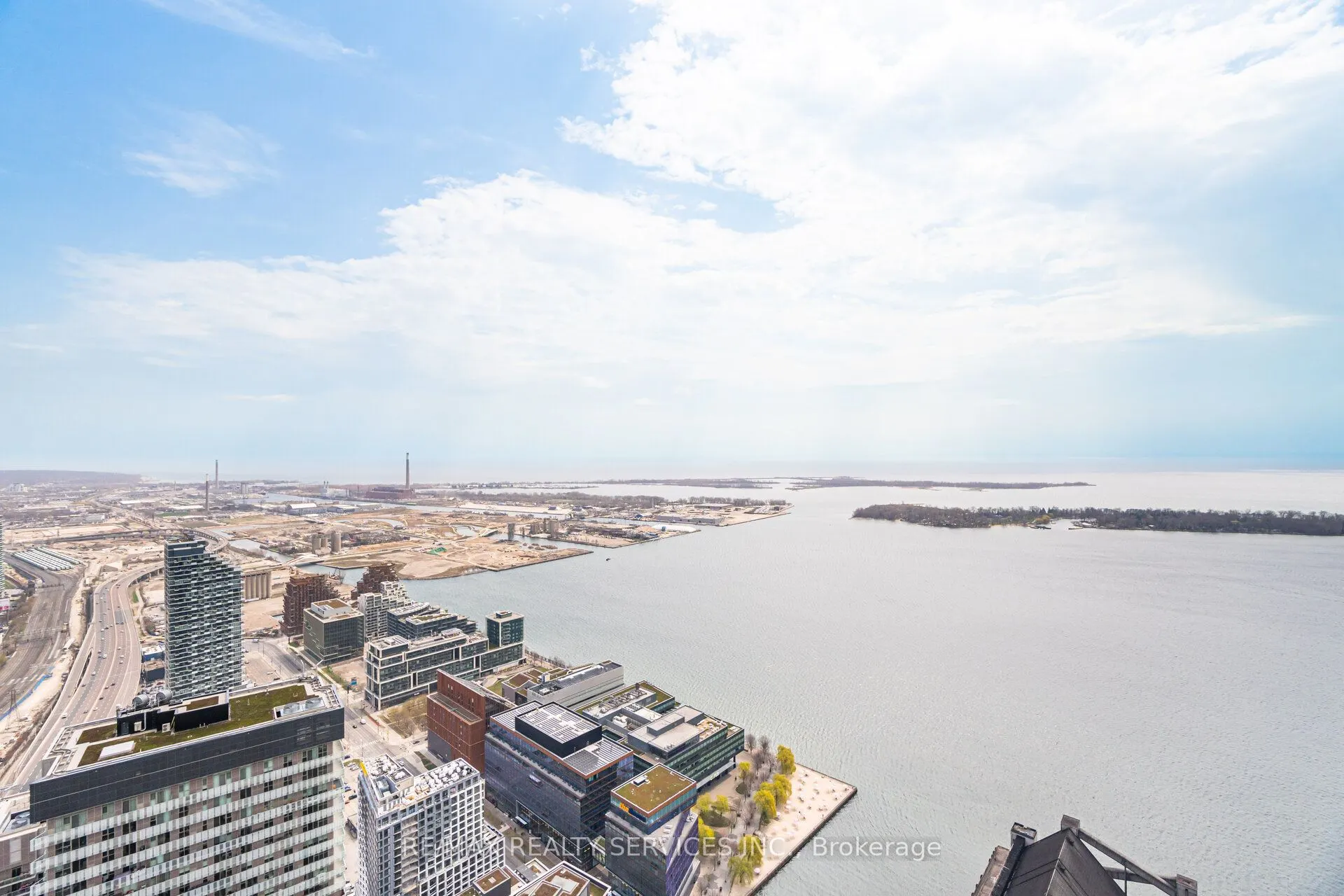 138 Downes Street, #PH103