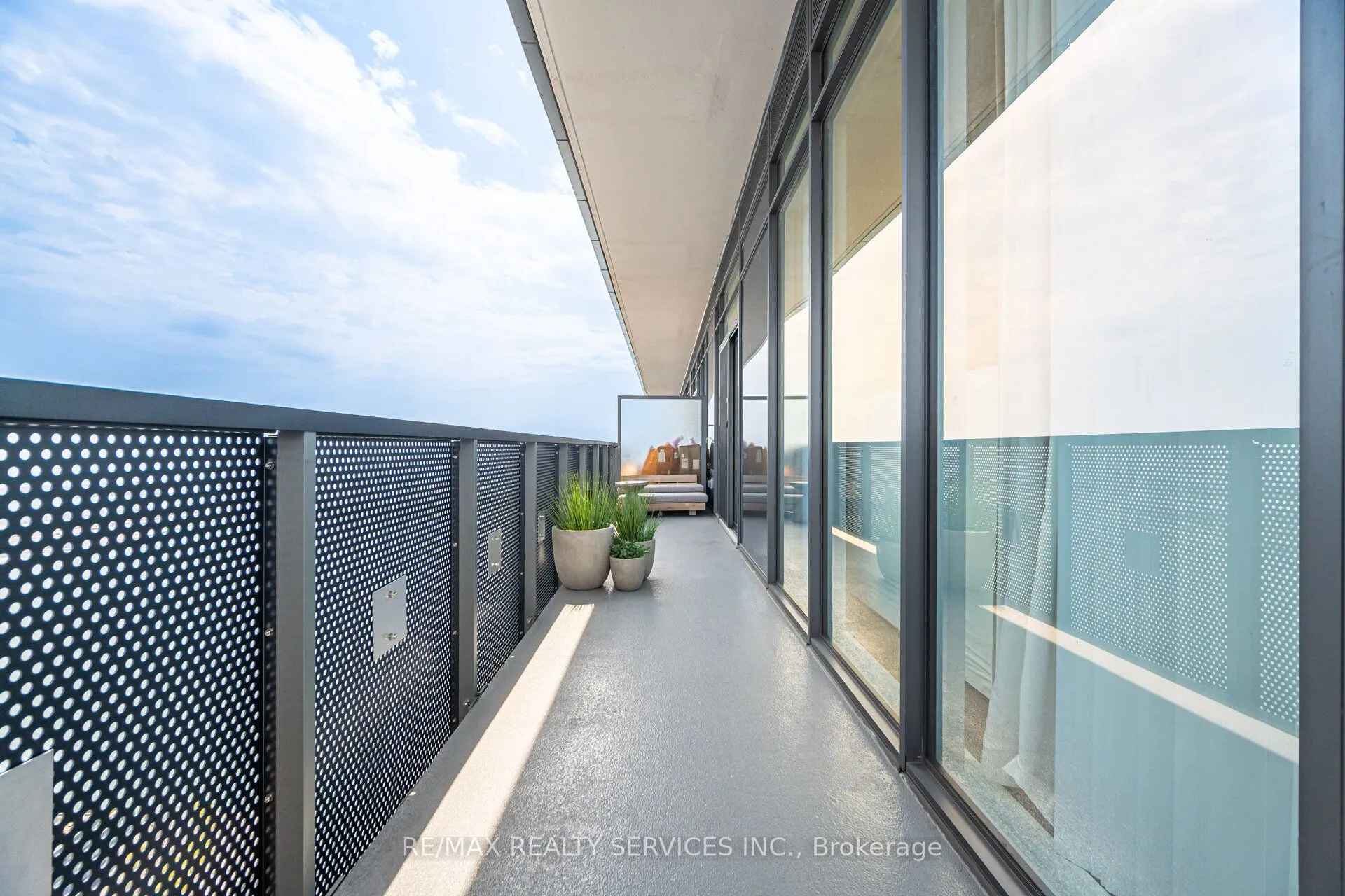 138 Downes Street, #PH103