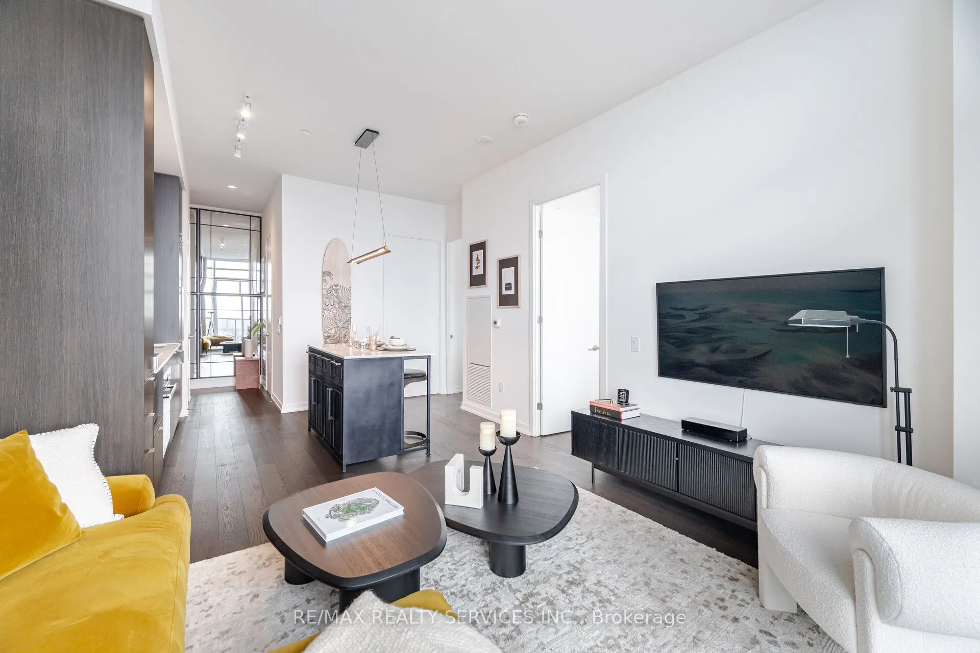 138 Downes Street, #PH103
