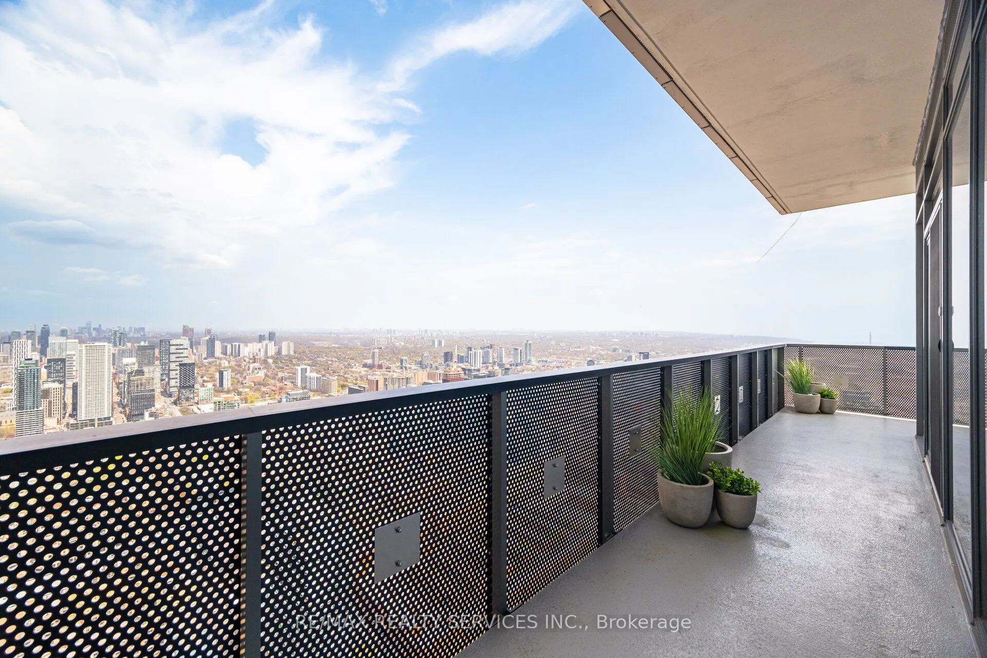 138 Downes Street, #PH103