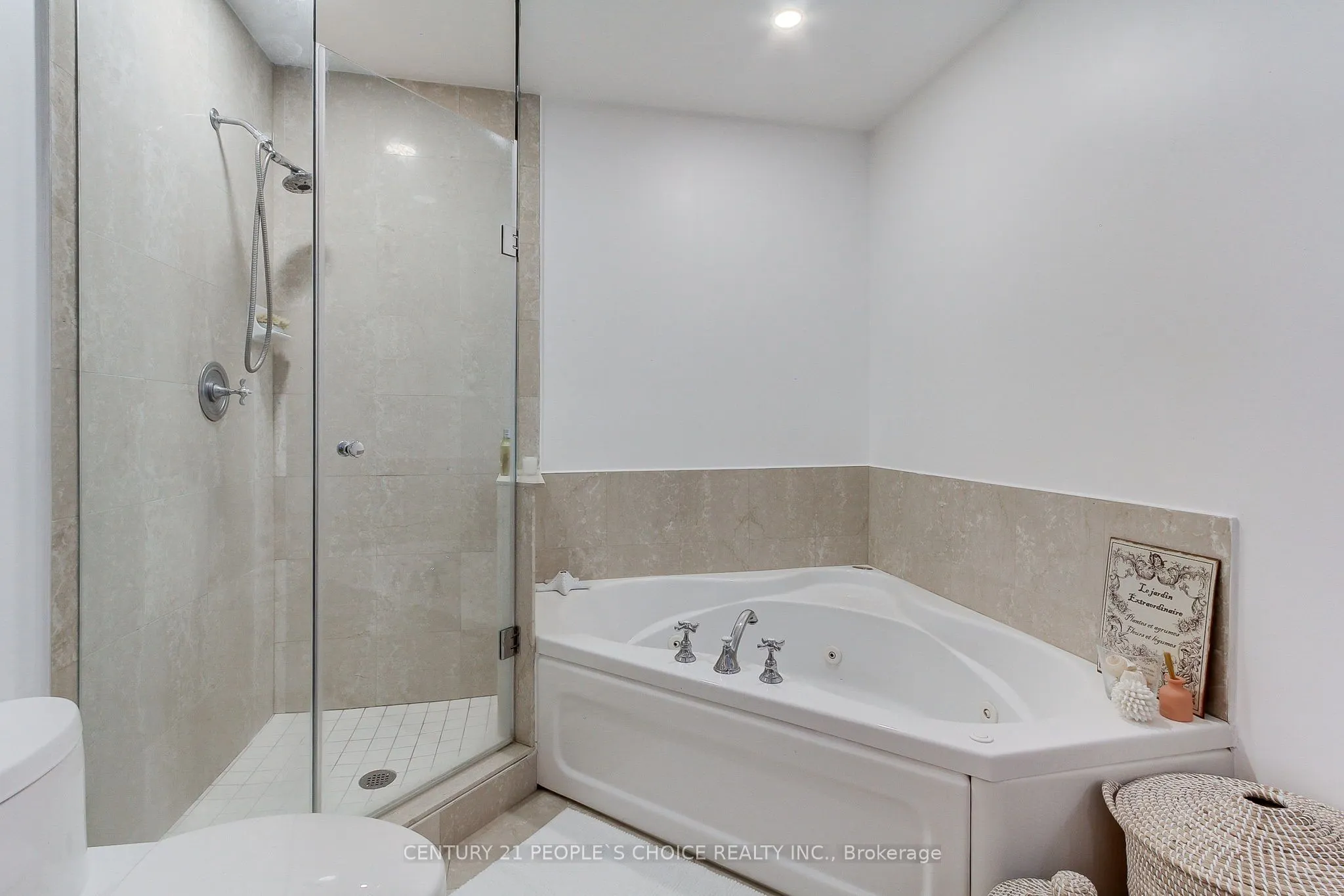 99 Avenue Road, #706