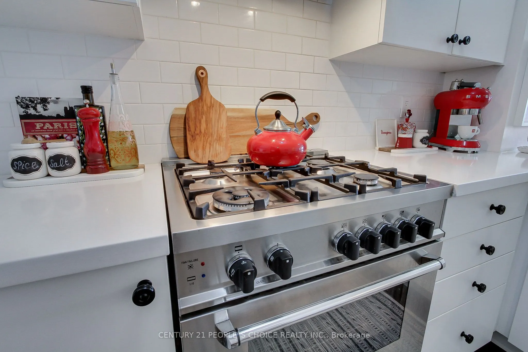 99 Avenue Road, #706
