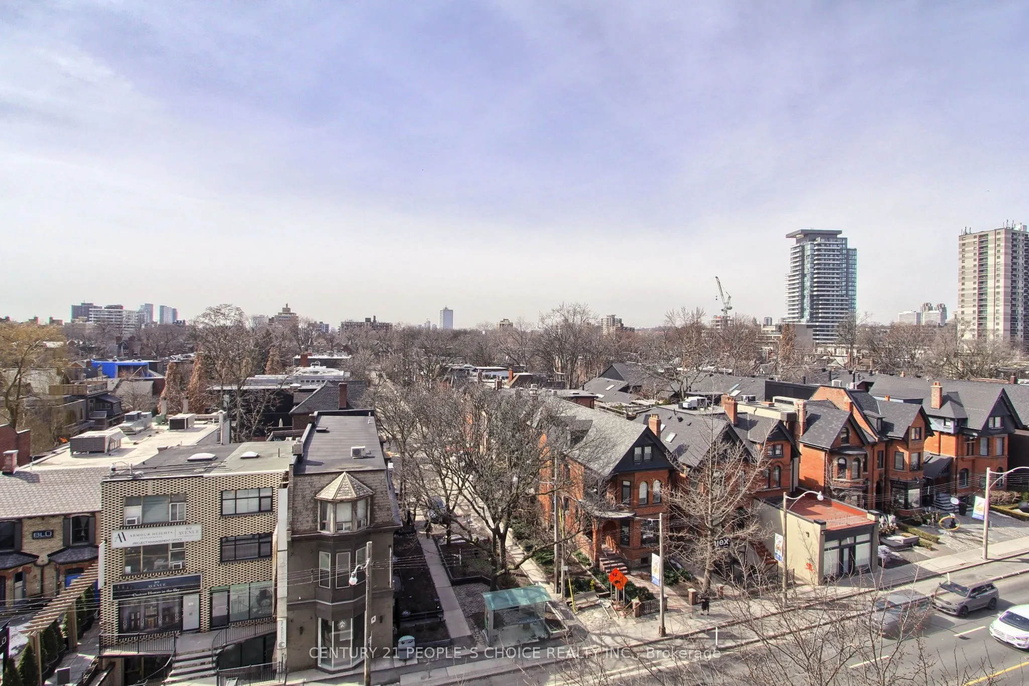 99 Avenue Road, #706