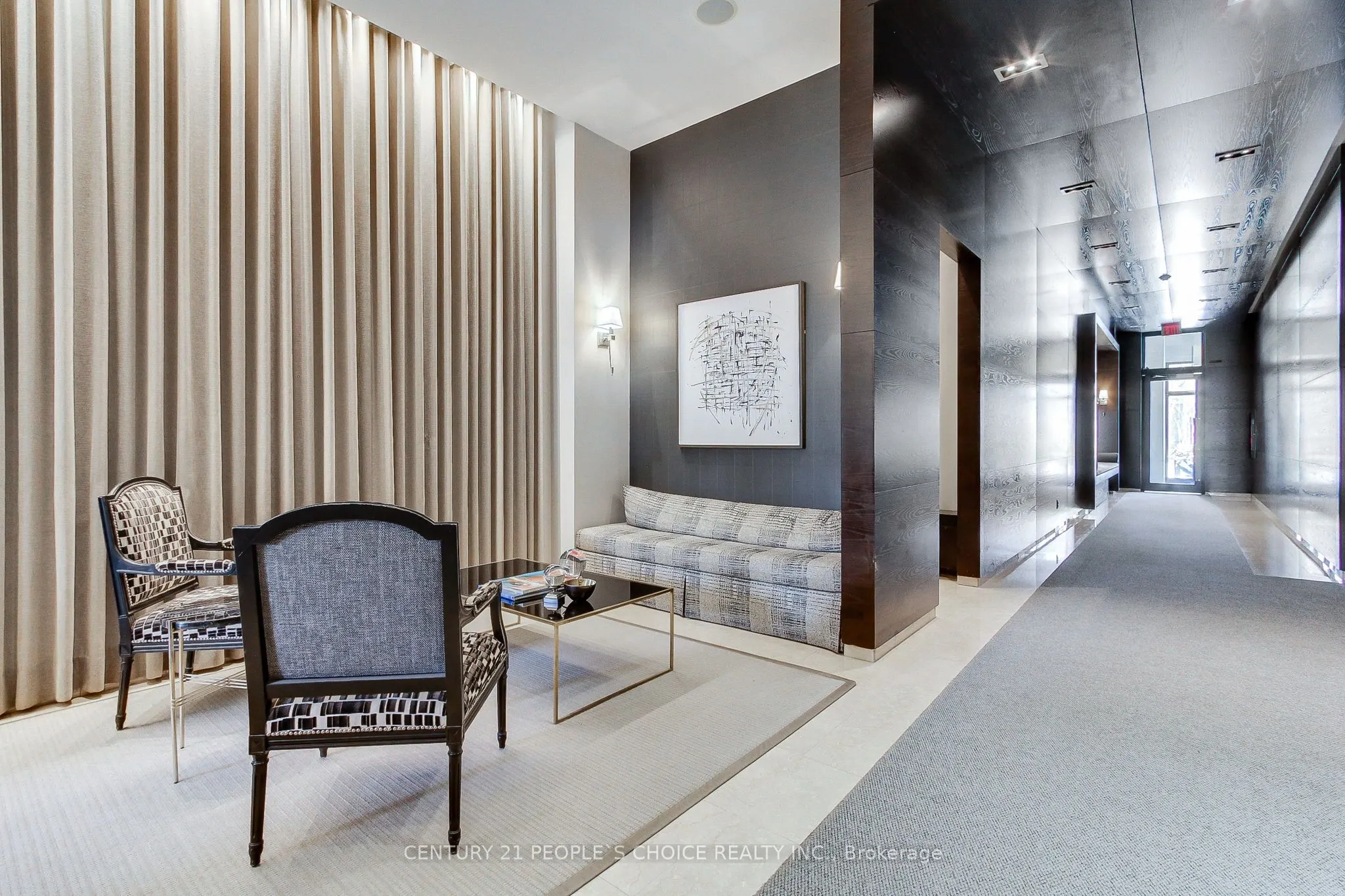 99 Avenue Road, #706