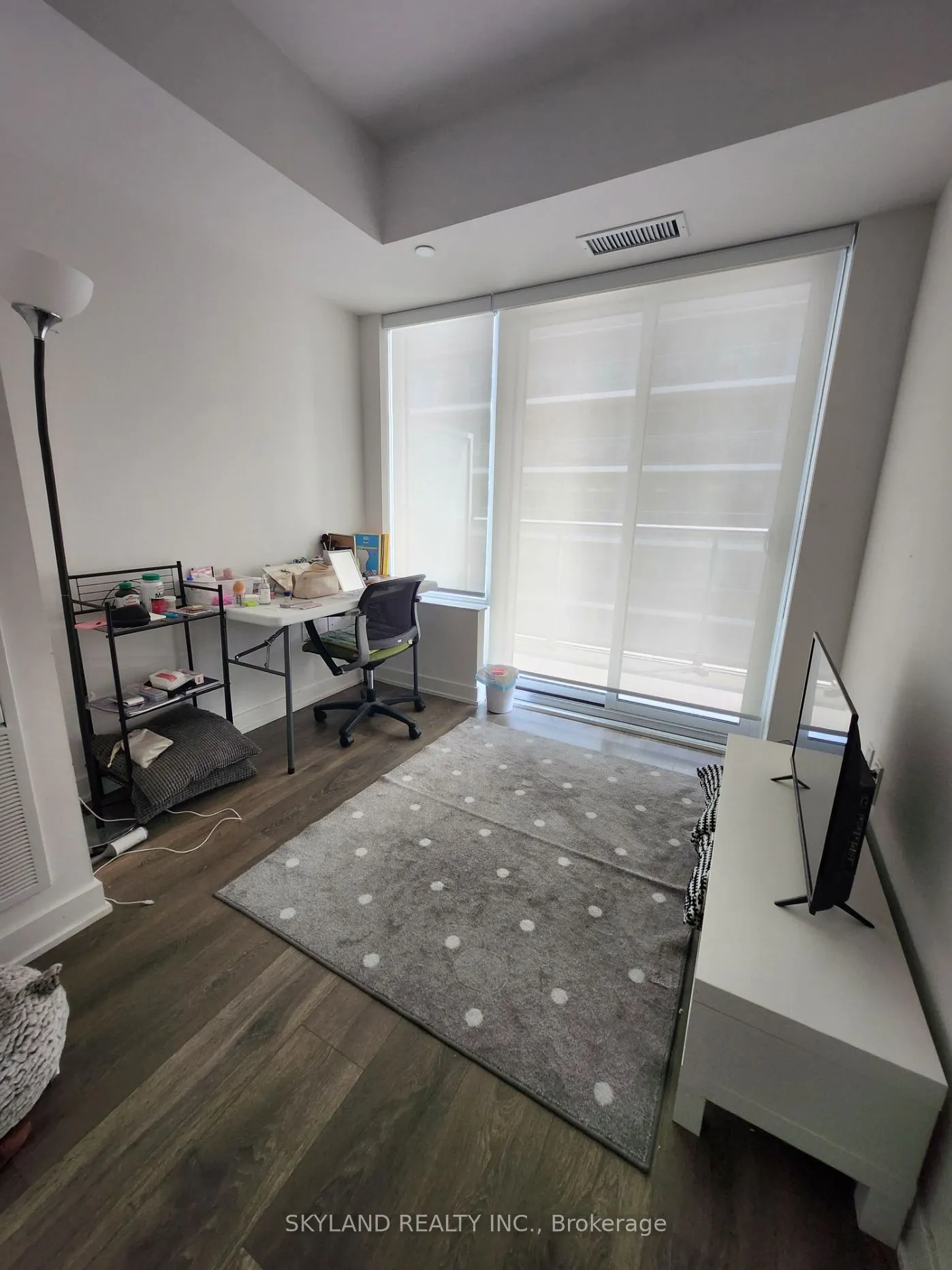 99 Broadway Avenue, #3208