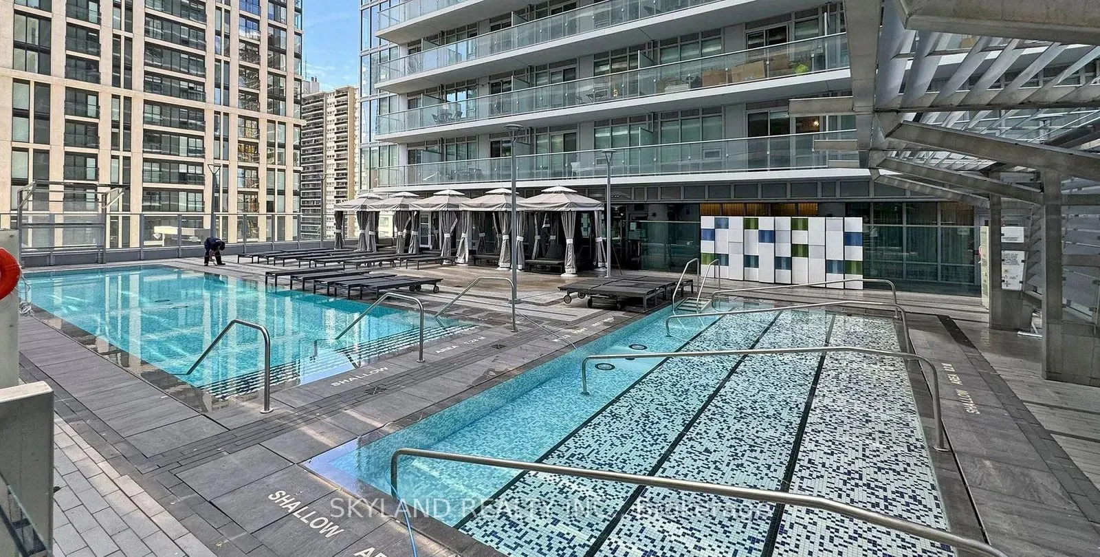 99 Broadway Avenue, #3208