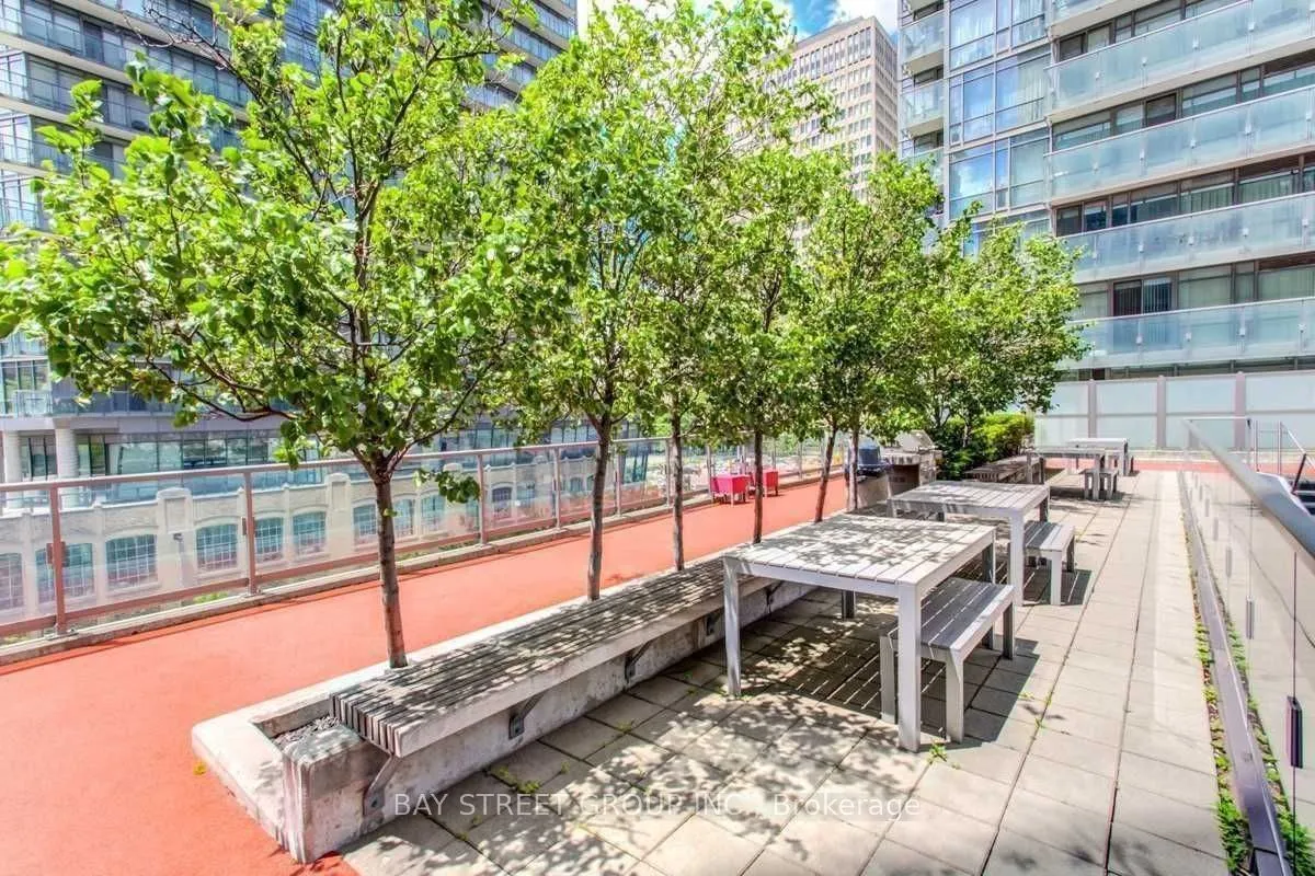 38 Grenville Street, #2805