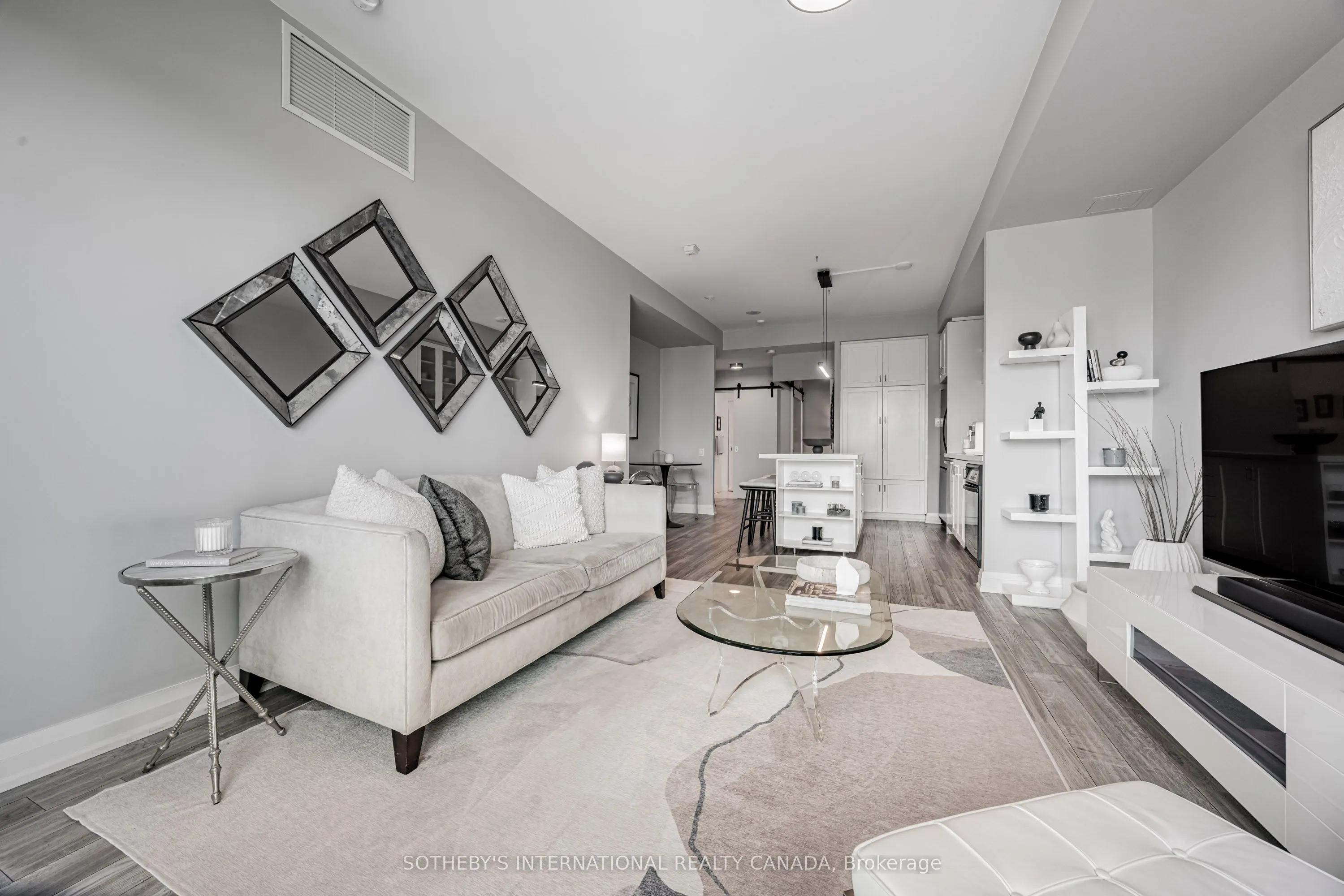 20 Scrivener Square, #507