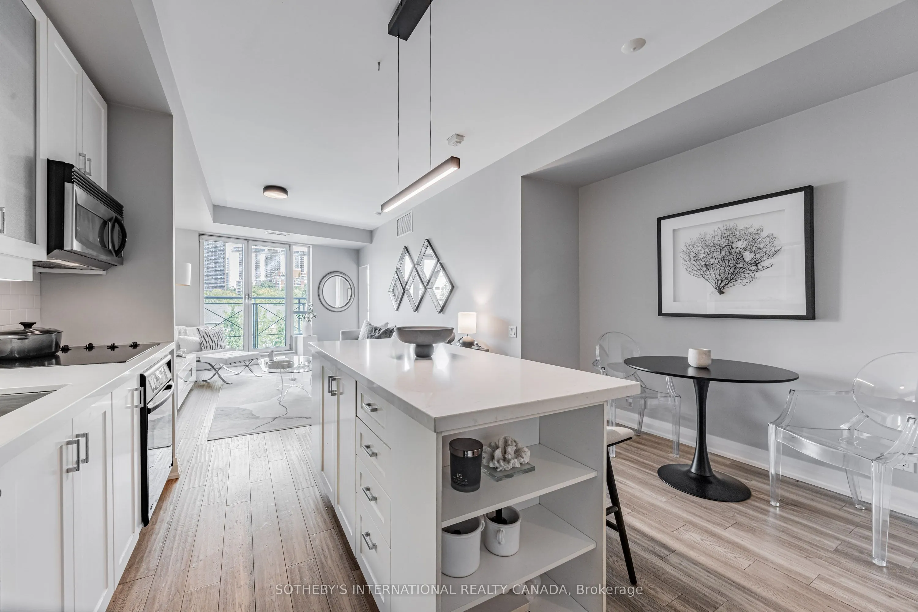 20 Scrivener Square, #507