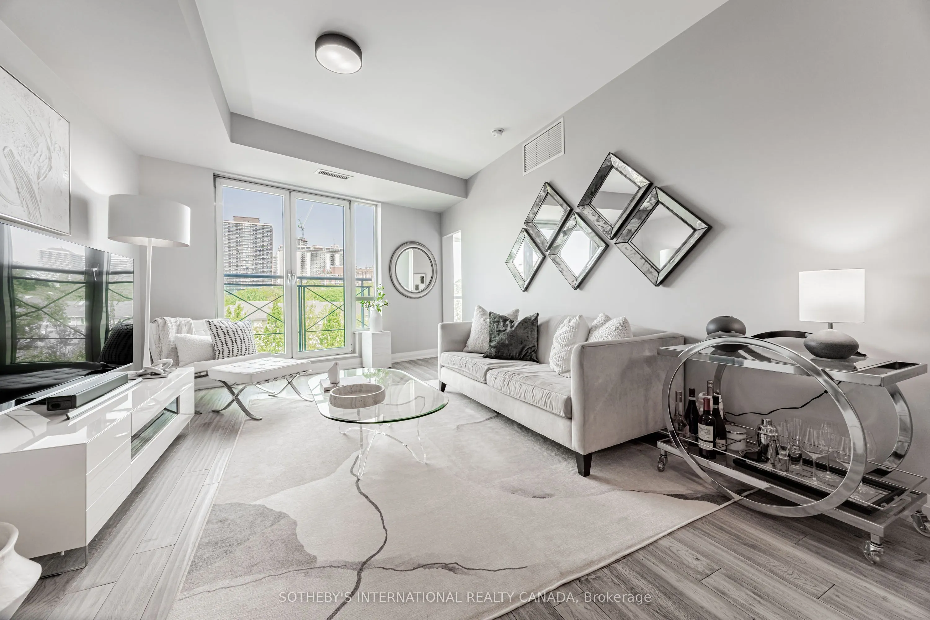 20 Scrivener Square, #507