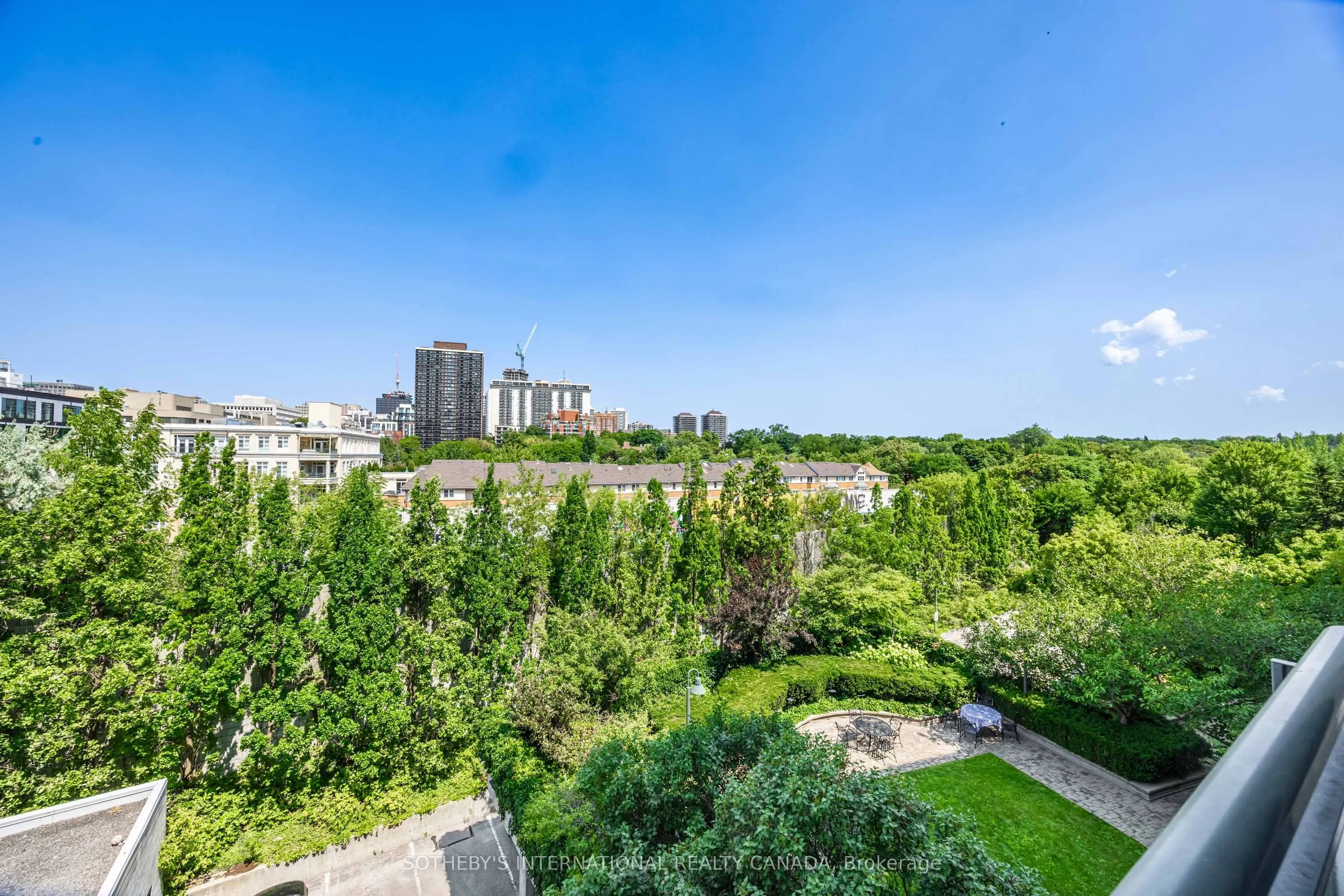 20 Scrivener Square, #507