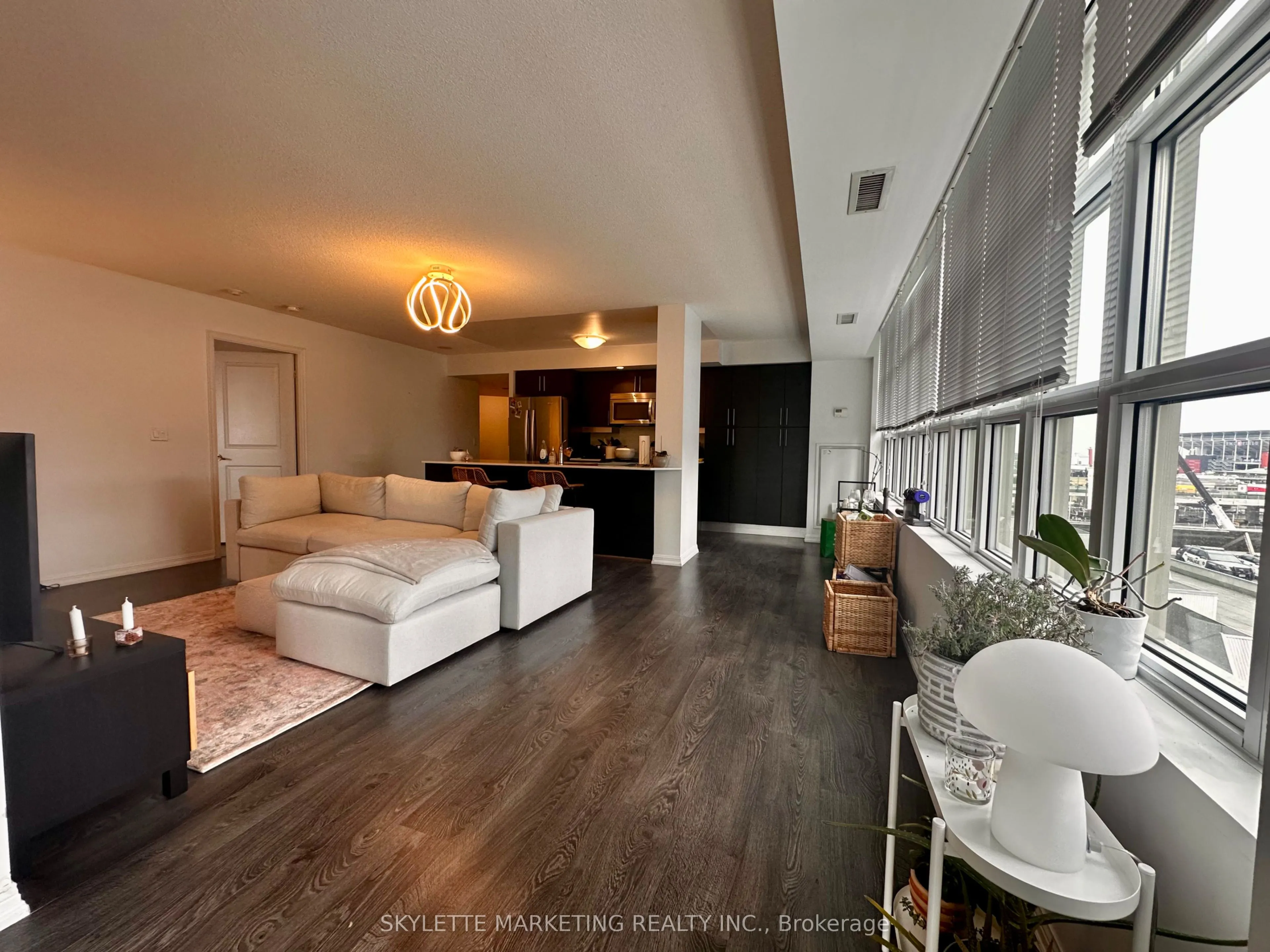 85 East Liberty Street, #717