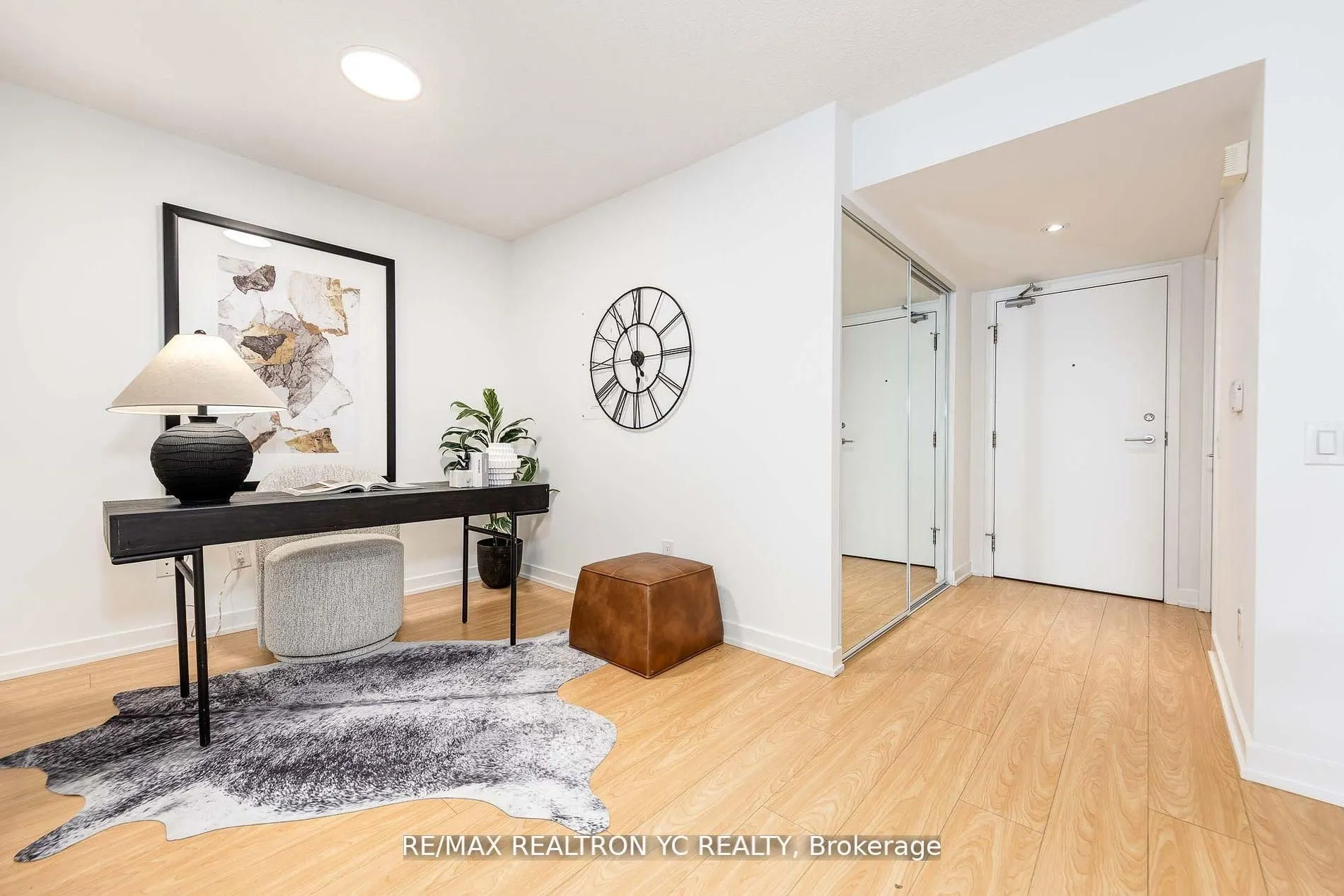 121 Mcmahon Drive, #710
