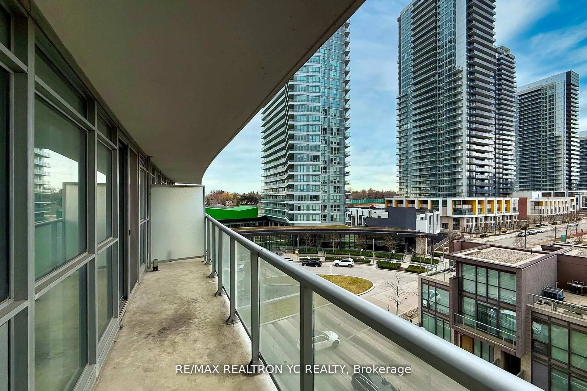 121 Mcmahon Drive, #710
