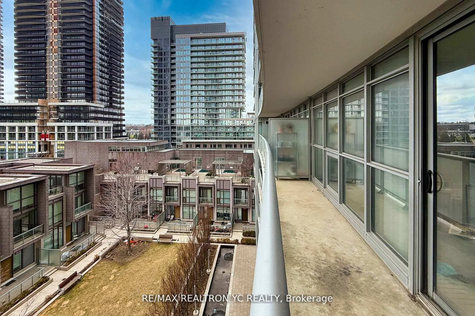 121 Mcmahon Drive, #710