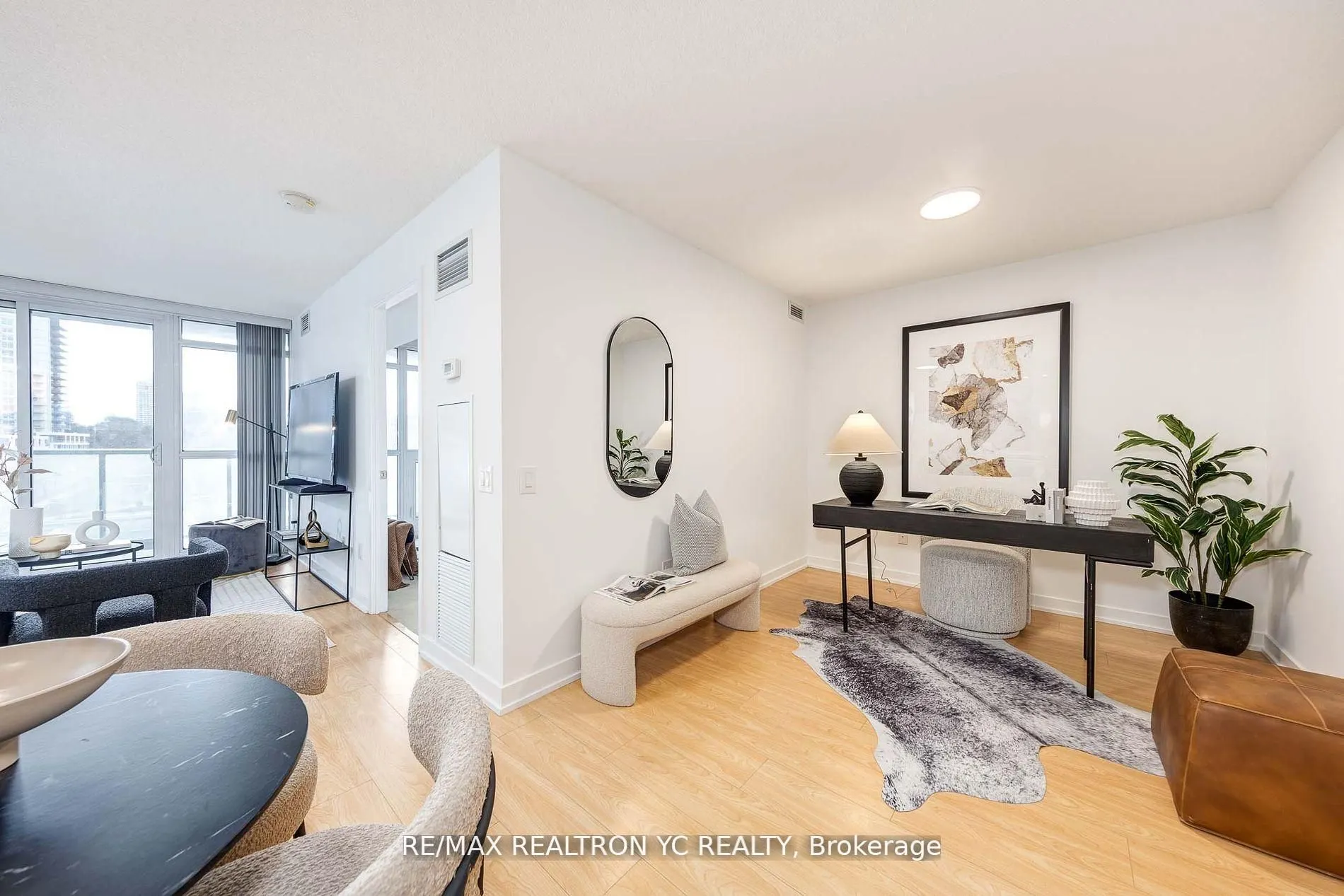 121 Mcmahon Drive, #710