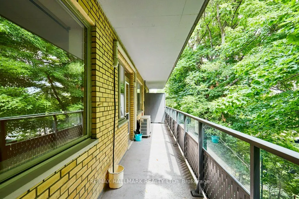 40 Glen Road, #209