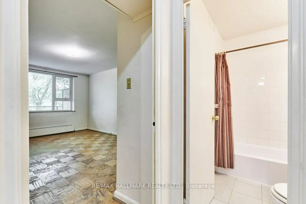 40 Glen Road, #209
