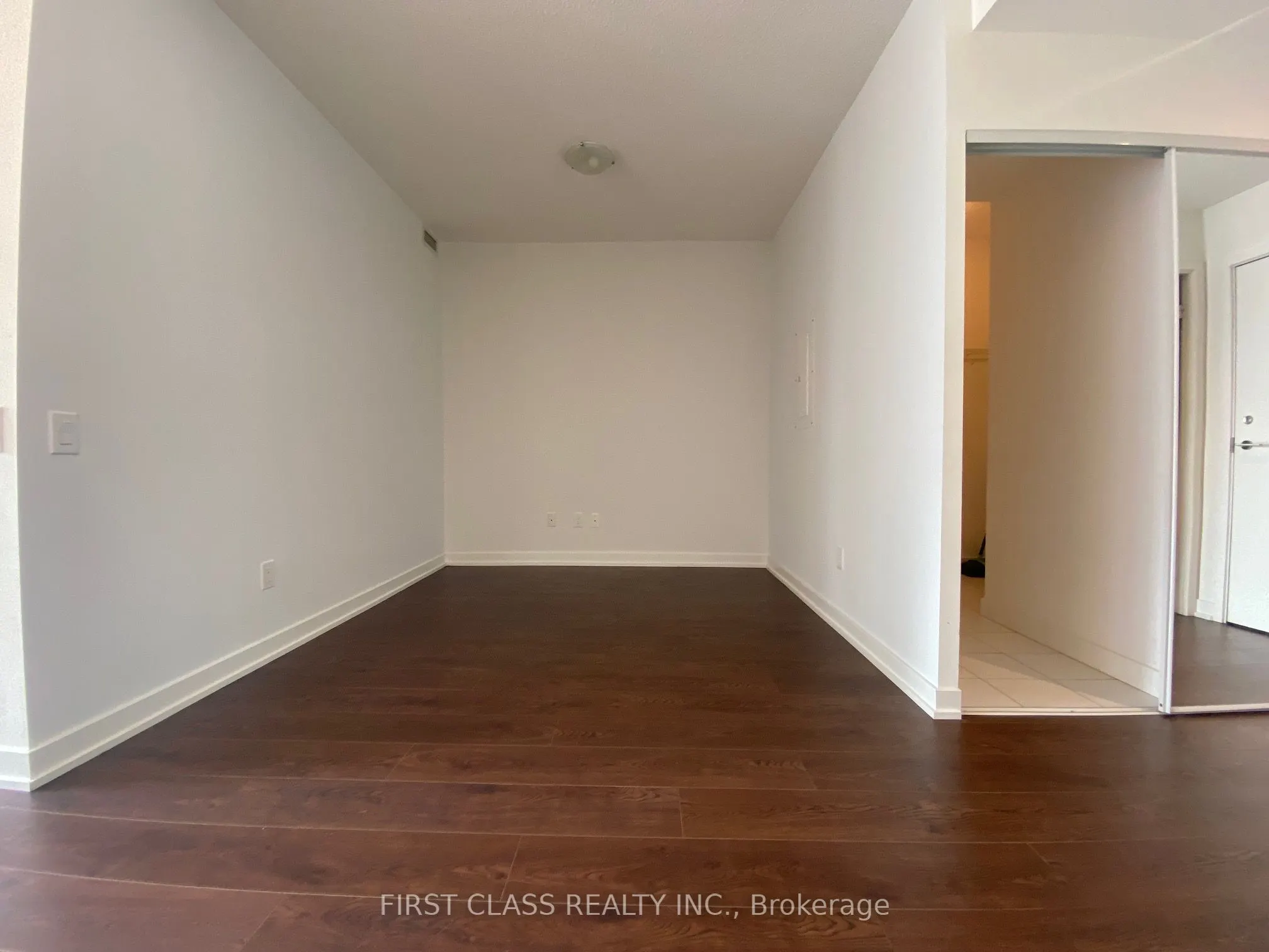 121 Mcmahon Drive, #2510