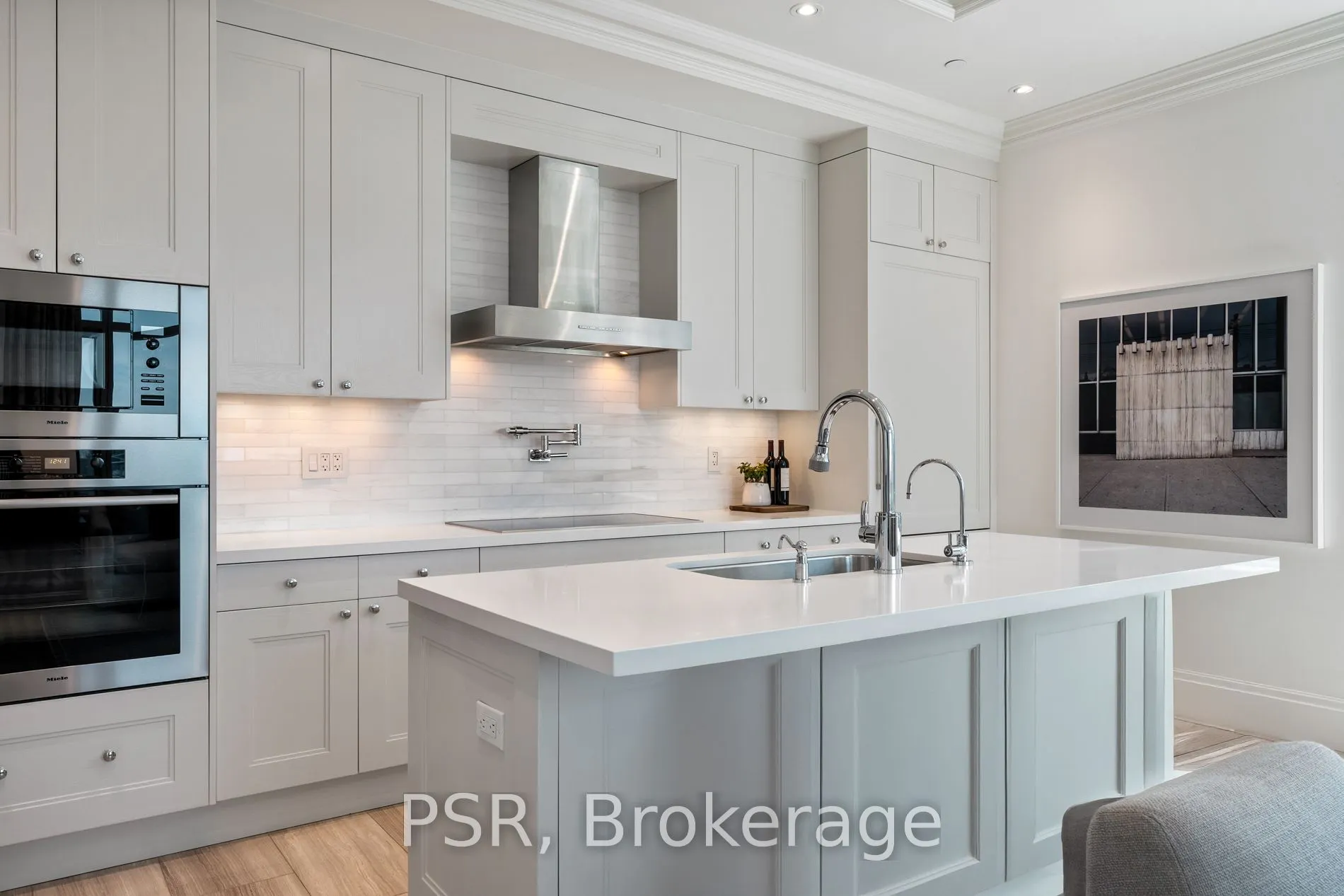 311 Bay Street, #3605
