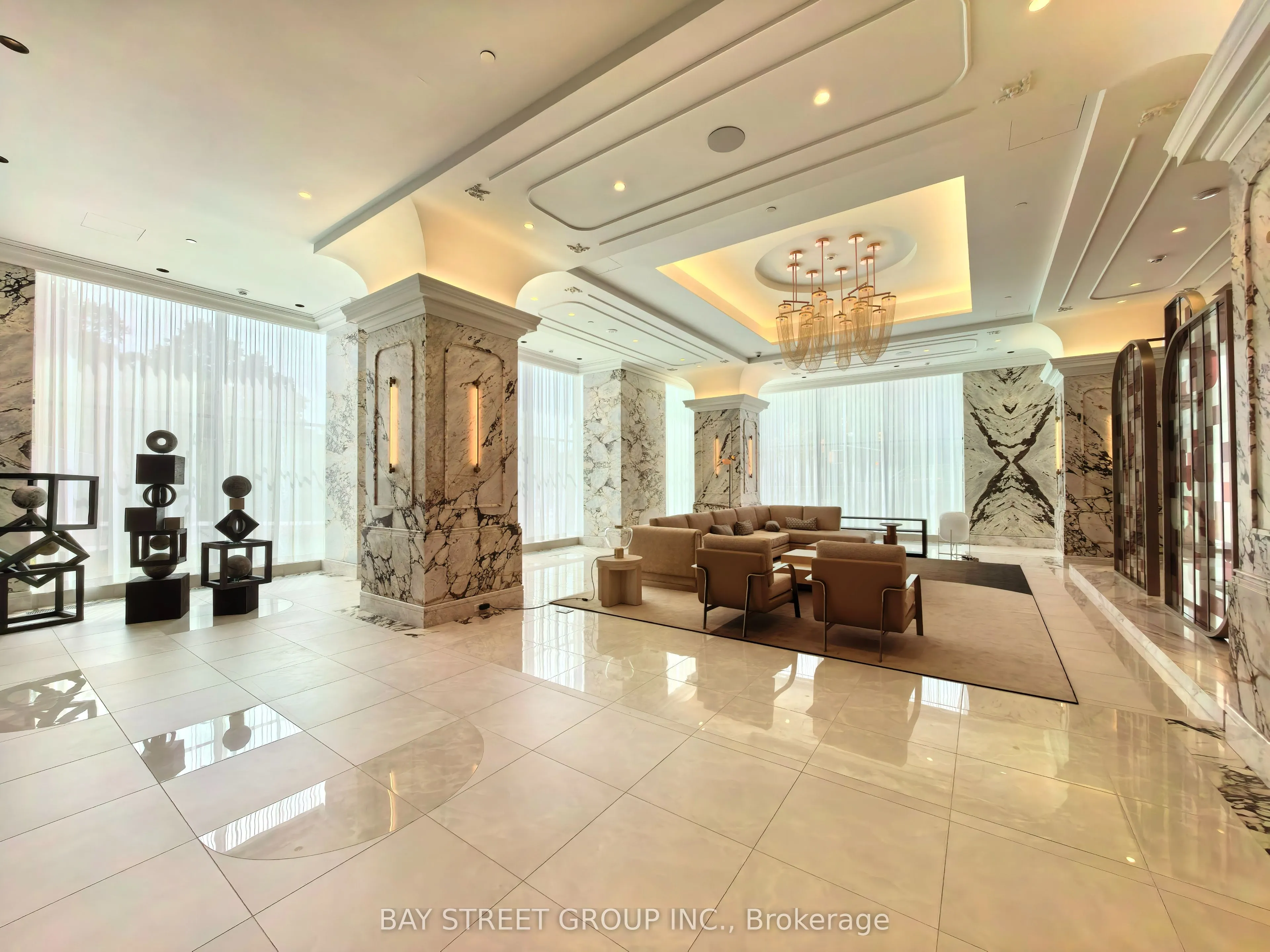 10 Inn on the park Drive, #2205