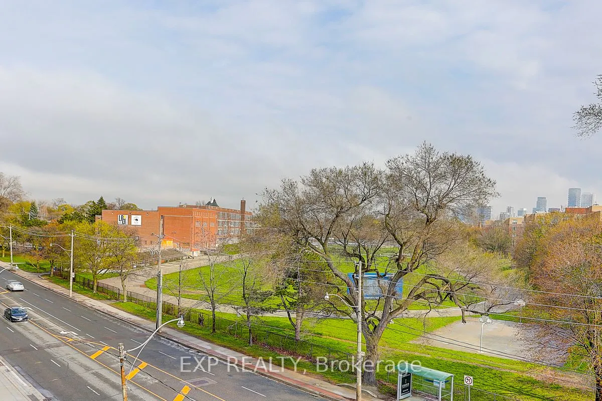 250 Lawrence Avenue W, #413