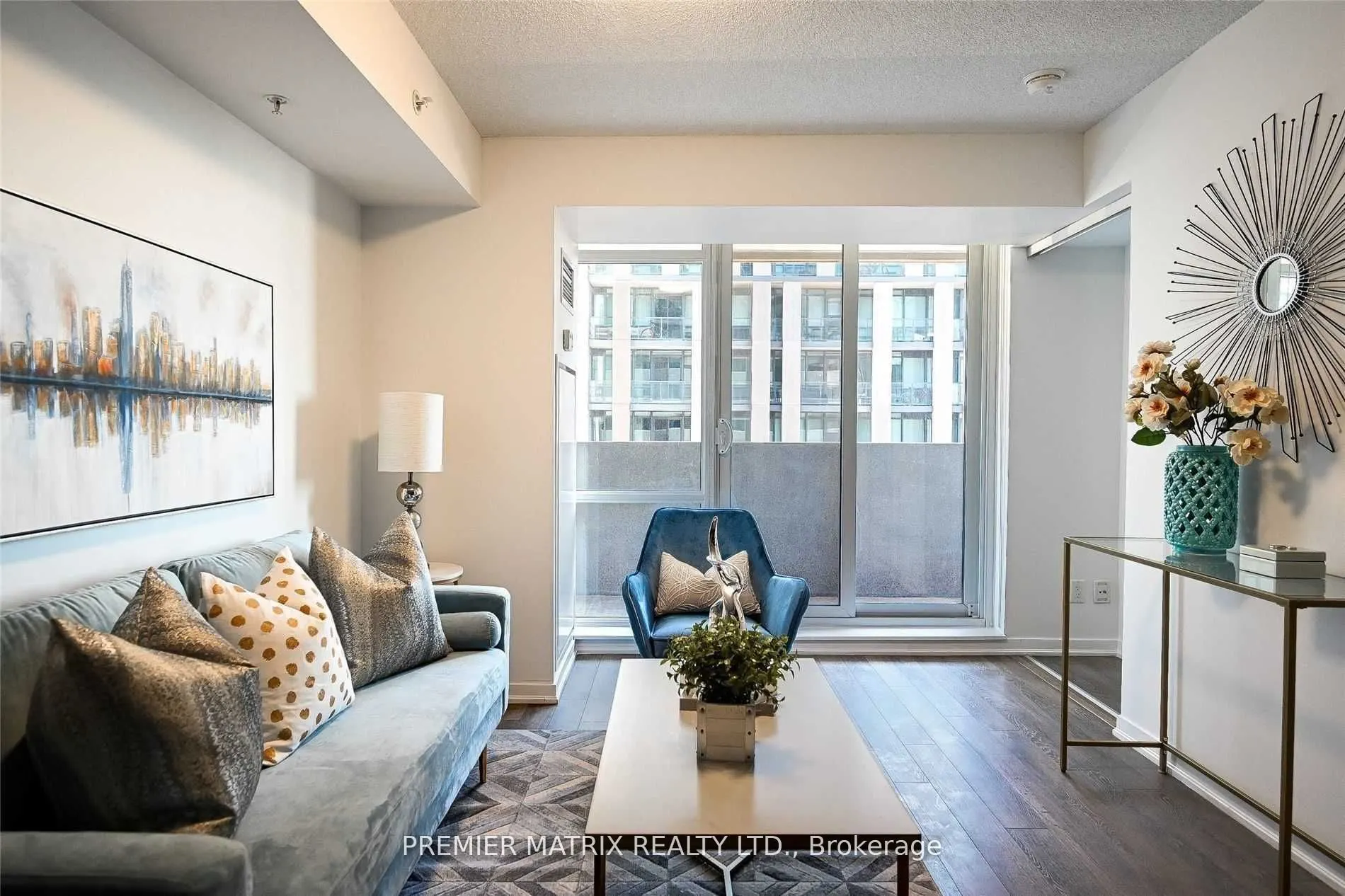20 Joe Shuster Way, #910