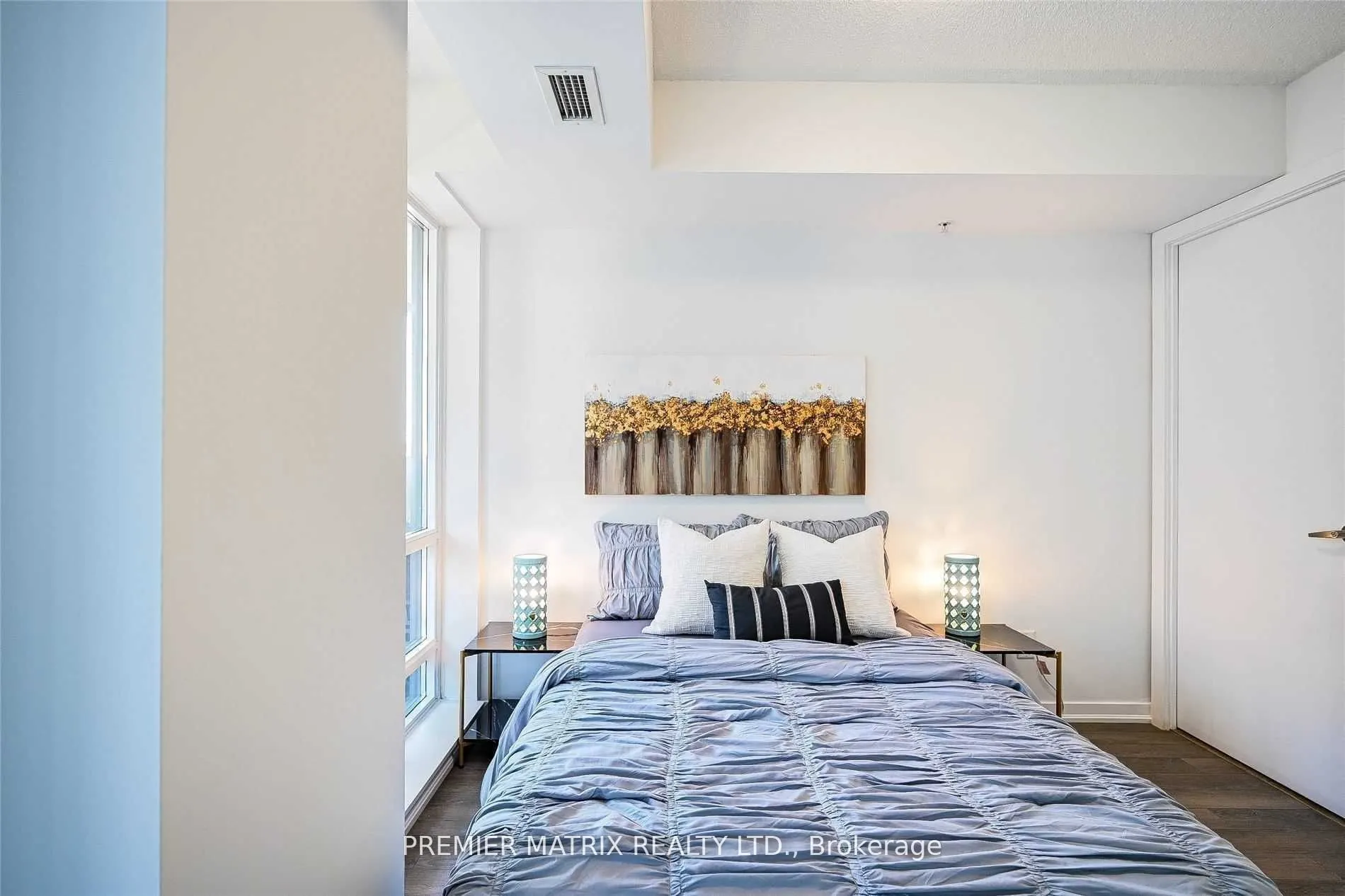 20 Joe Shuster Way, #910