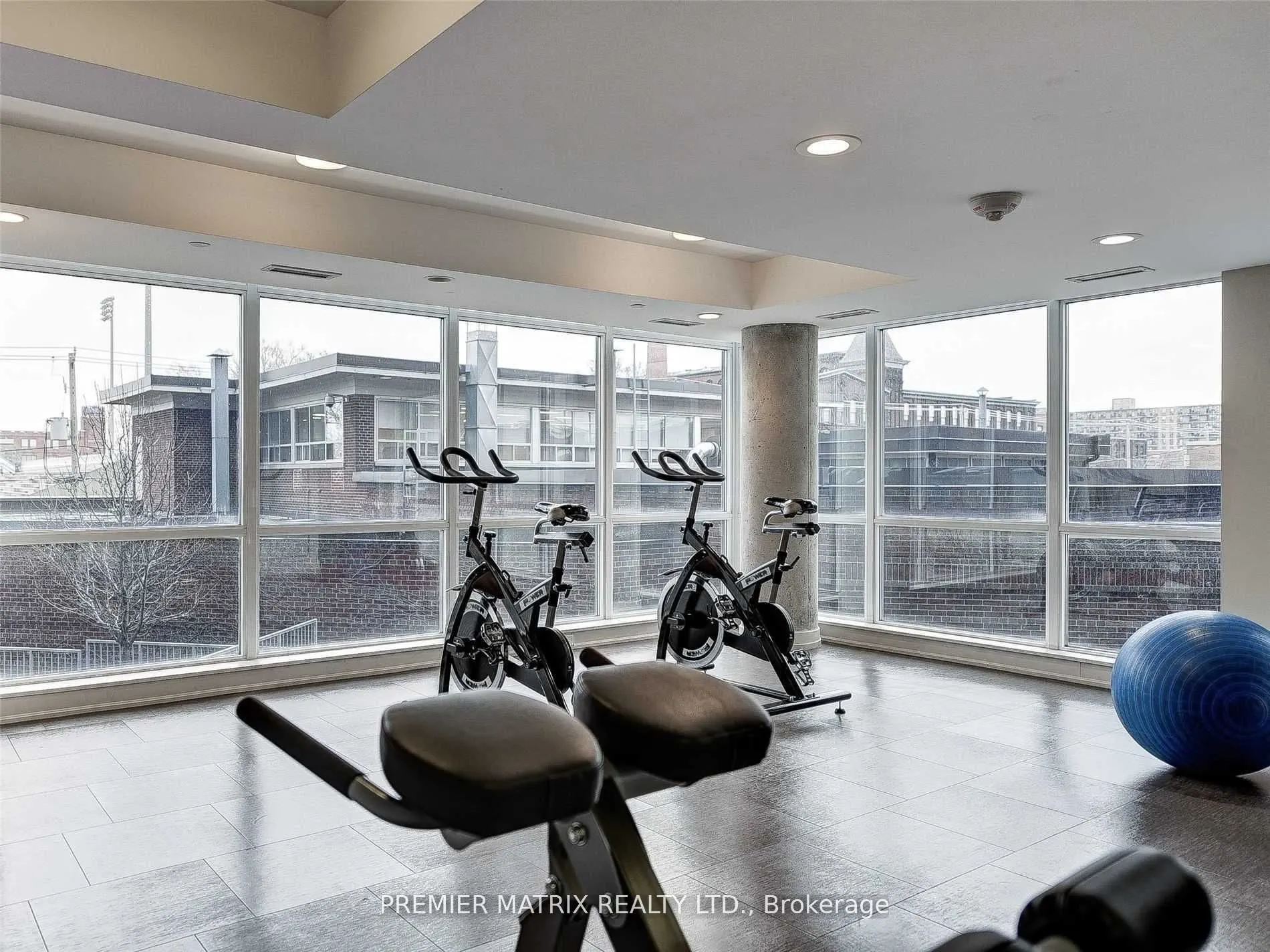 20 Joe Shuster Way, #910