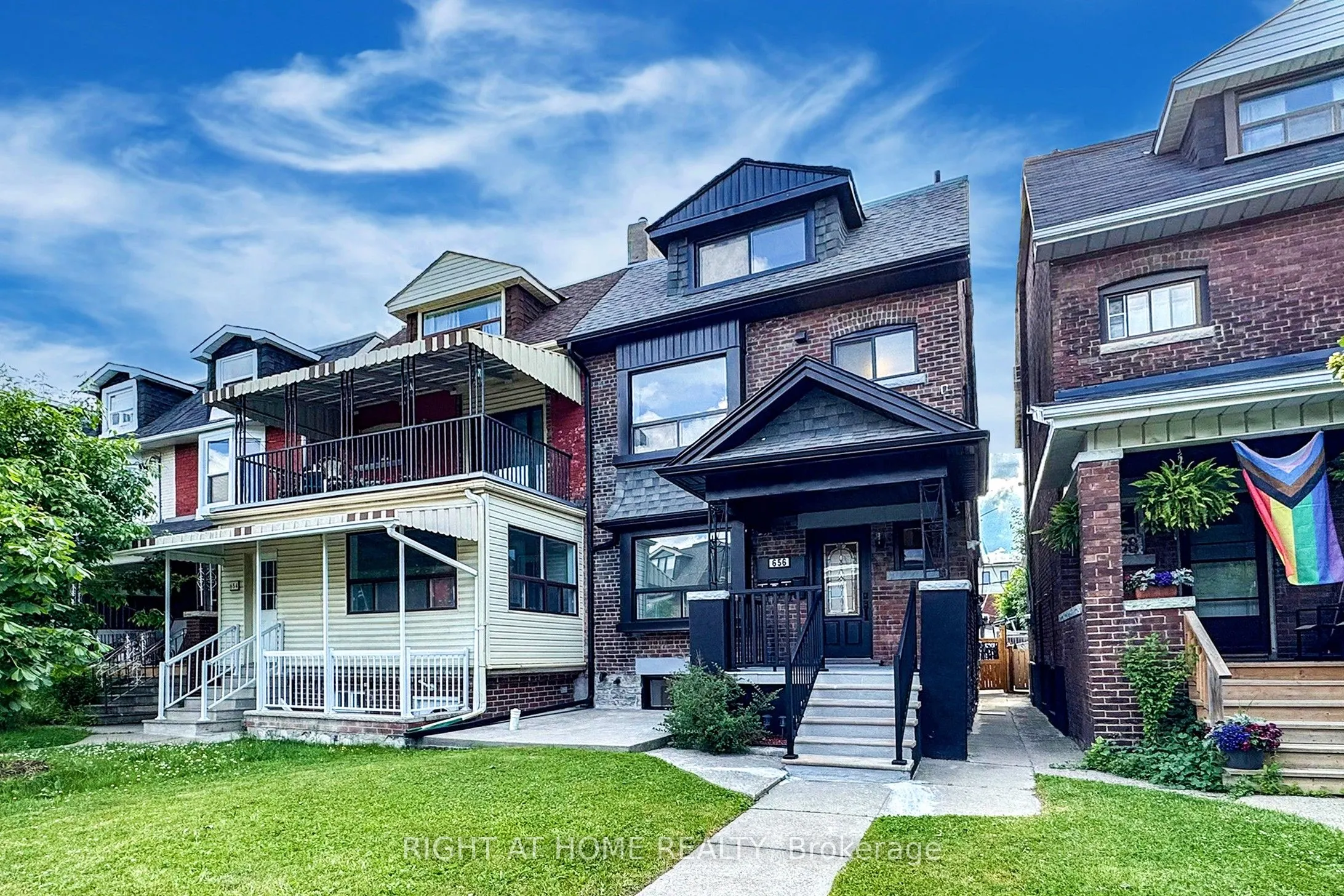 656 Crawford Street, #1