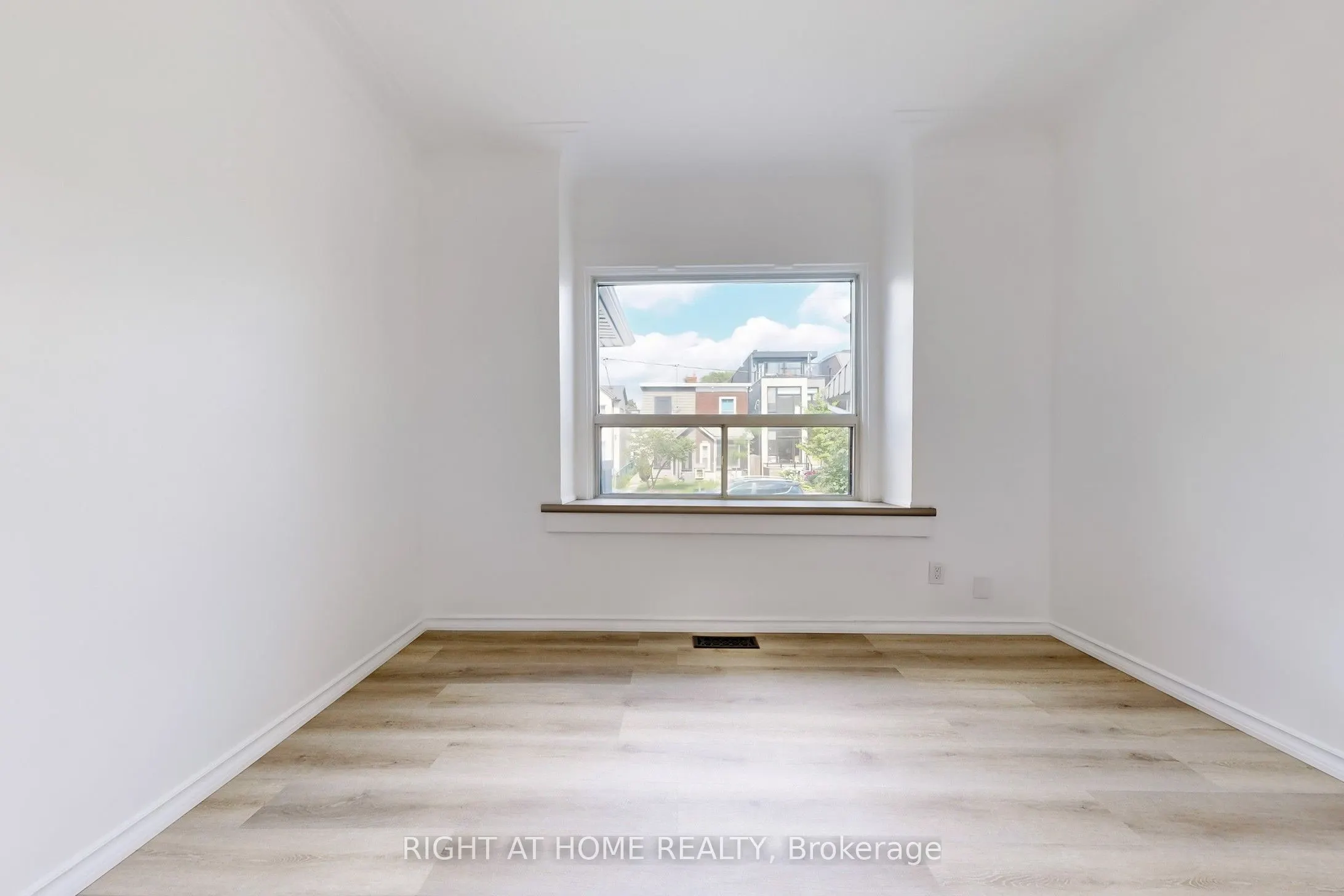 656 Crawford Street, #1