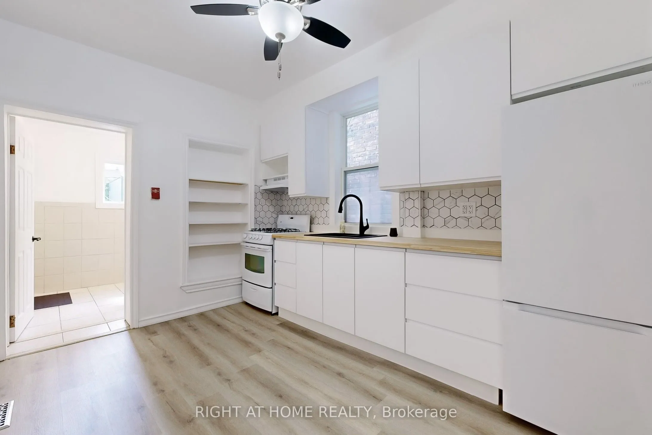 656 Crawford Street, #1