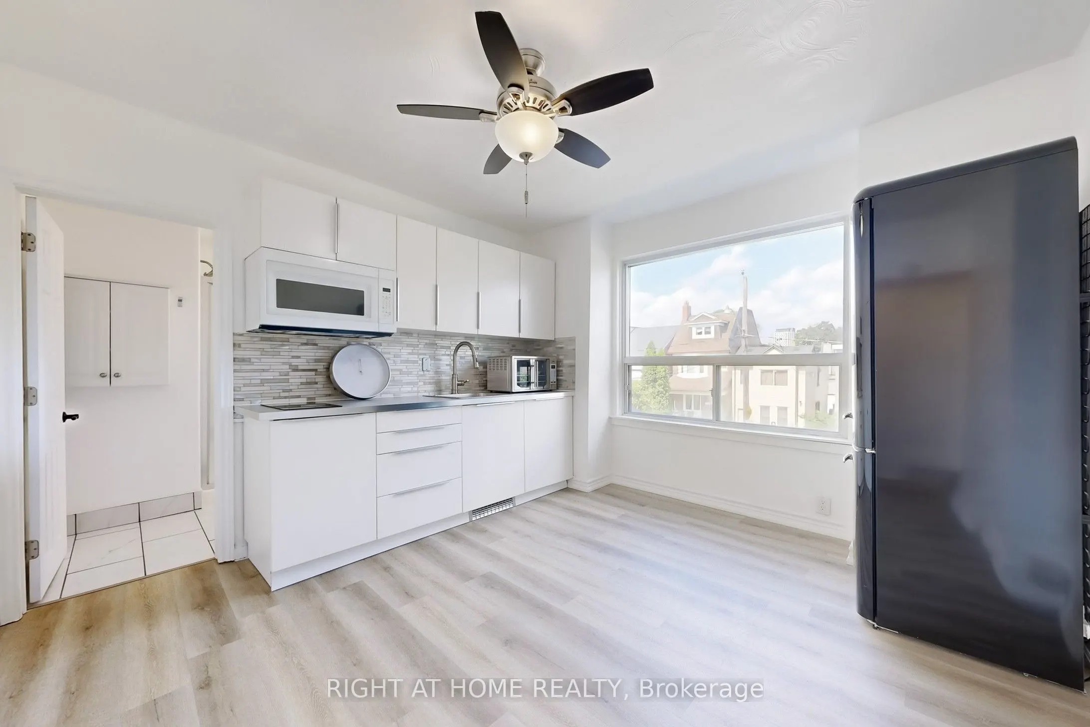 656 Crawford Street, #2