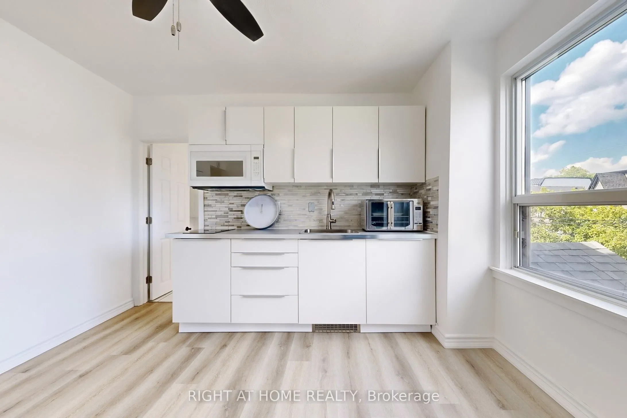 656 Crawford Street, #2
