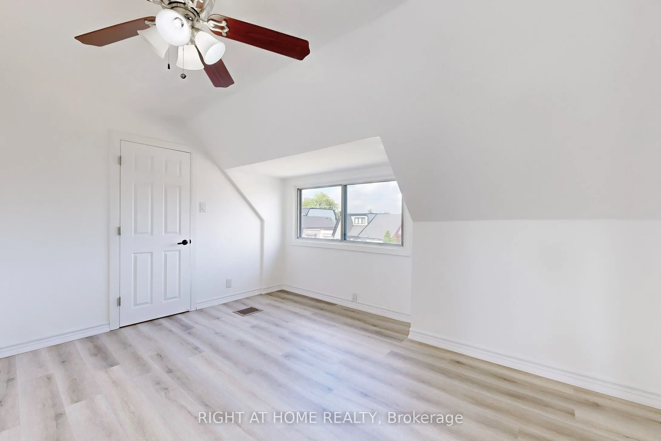 656 Crawford Street, #3