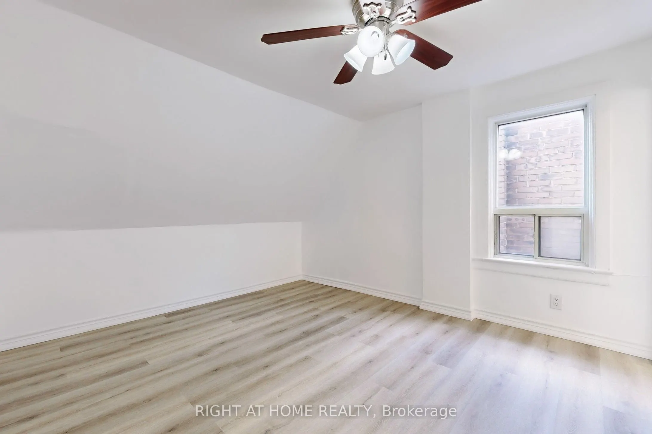 656 Crawford Street, #3
