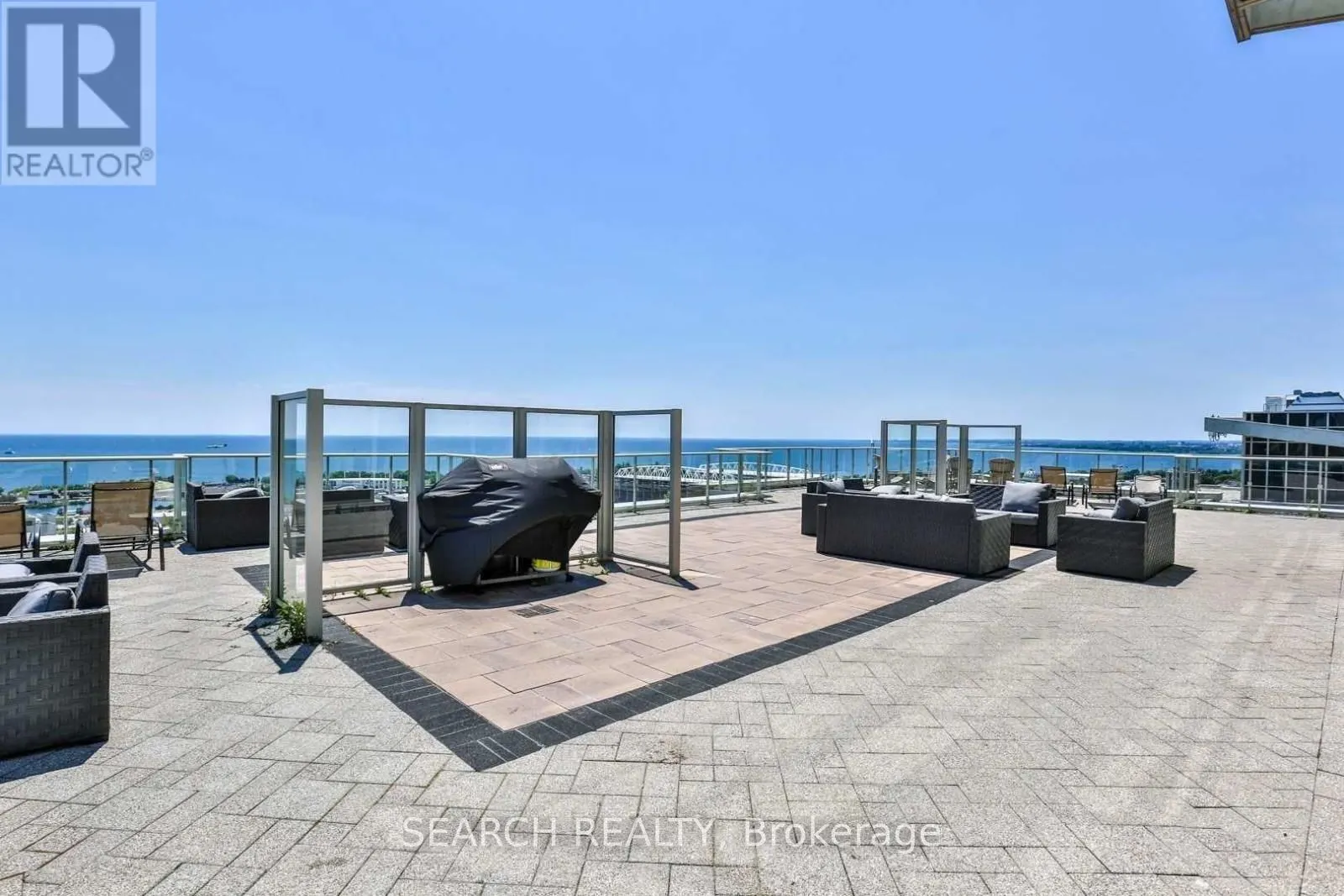 65 East Liberty Street, #424
