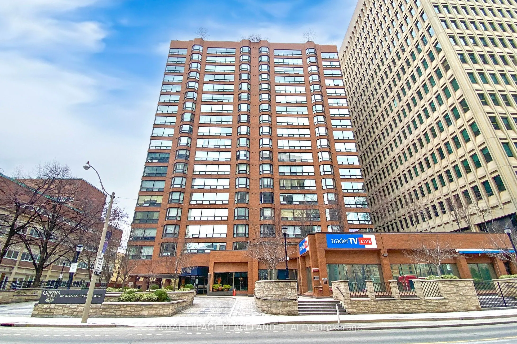 62 Wellesley Street W, #1605