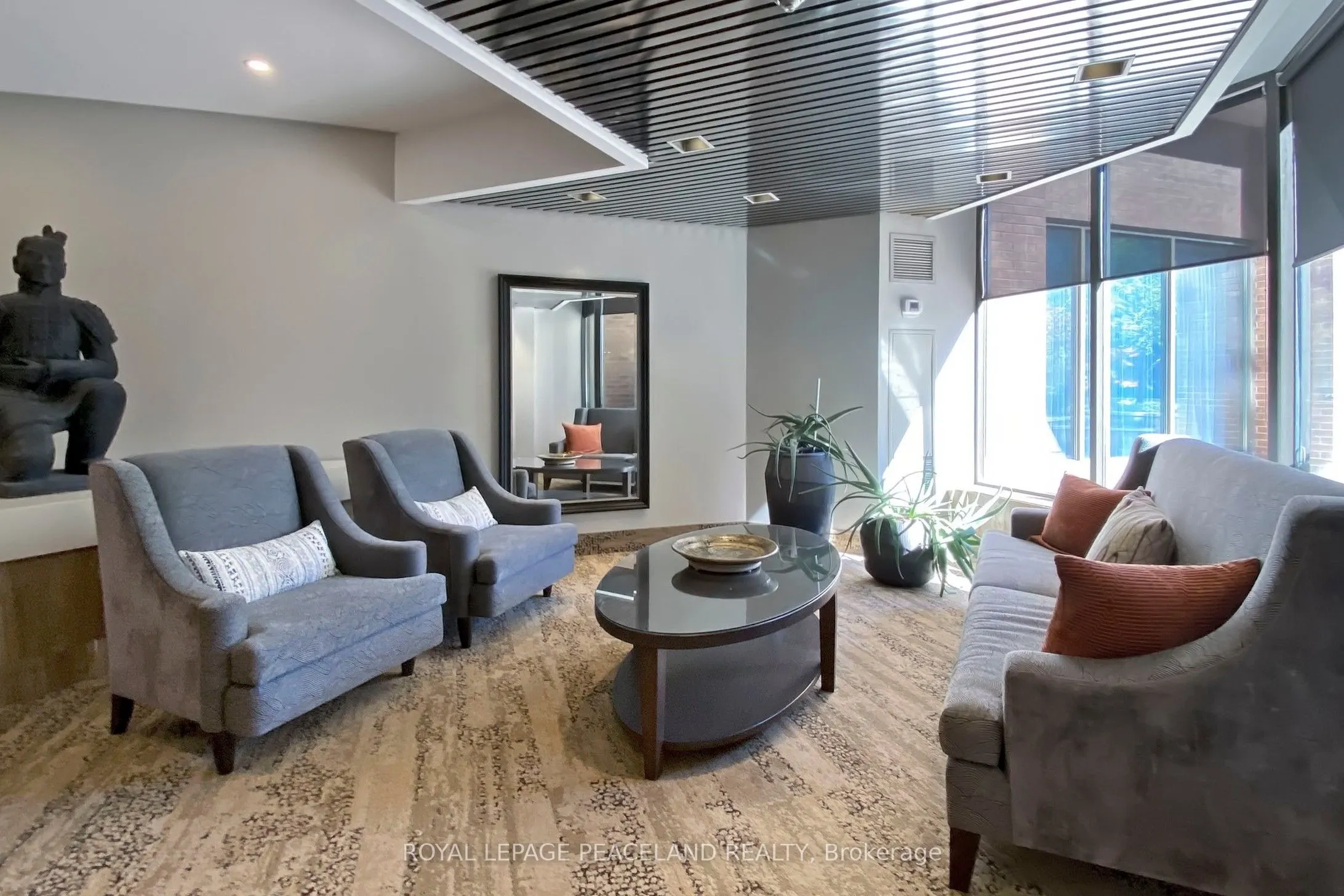 62 Wellesley Street W, #1605