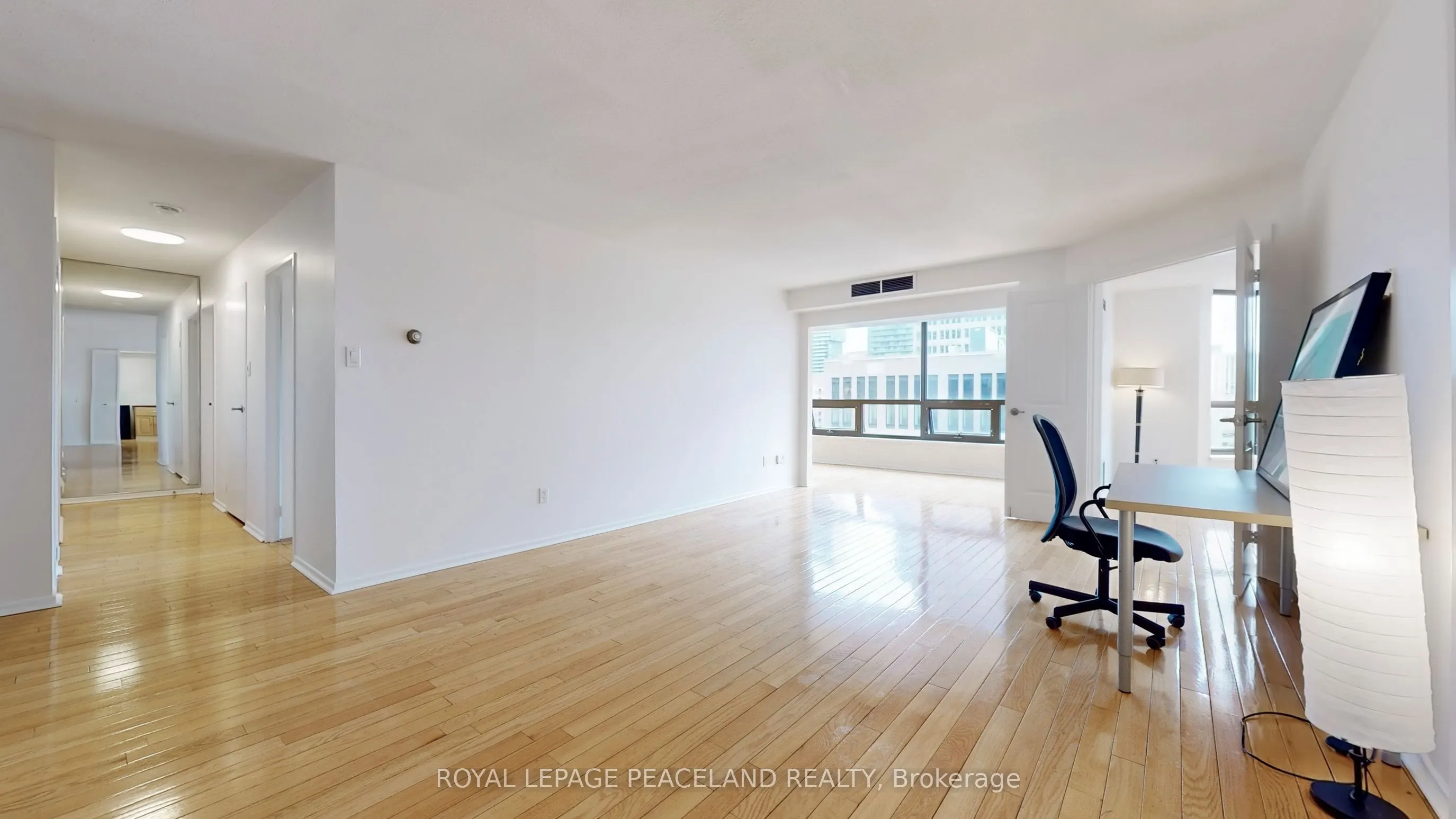 62 Wellesley Street W, #1605