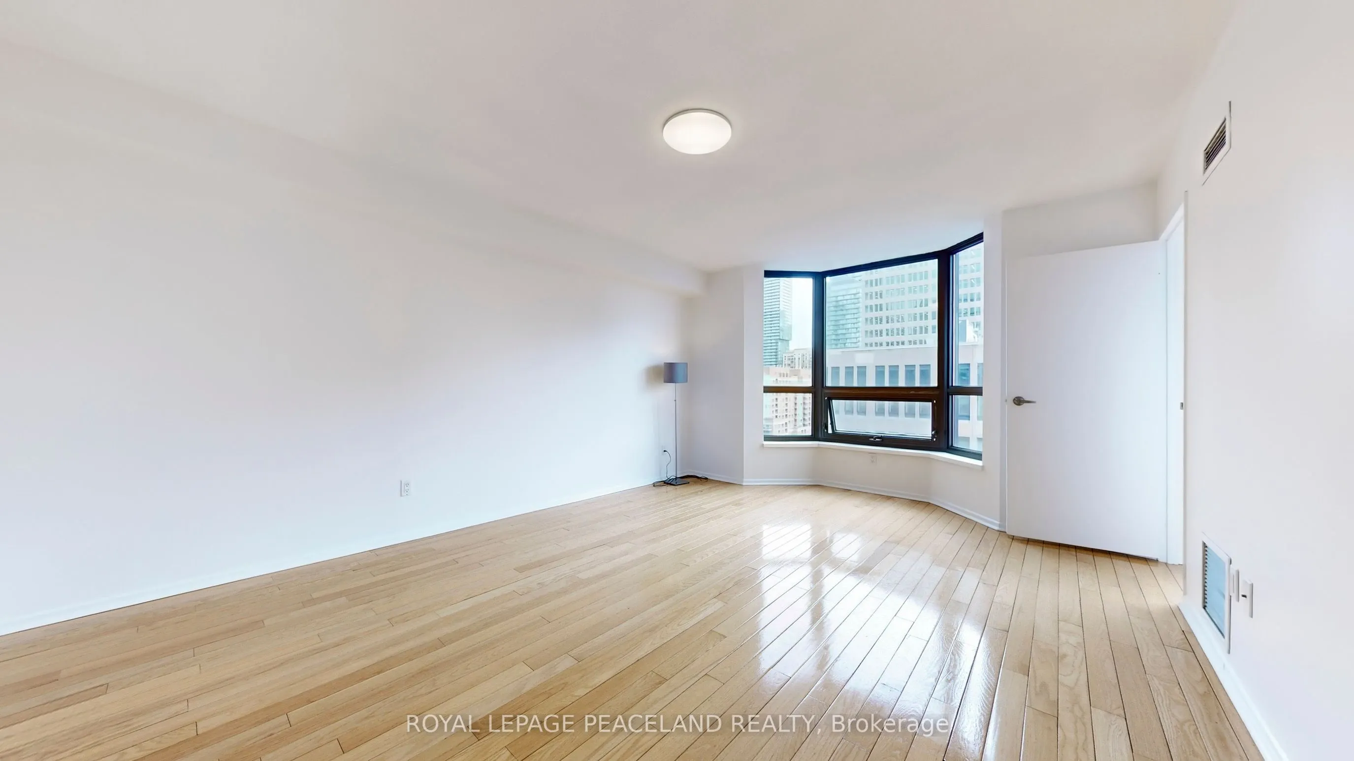 62 Wellesley Street W, #1605