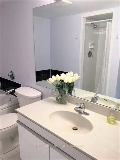 44 Gerrard Street W, #1602